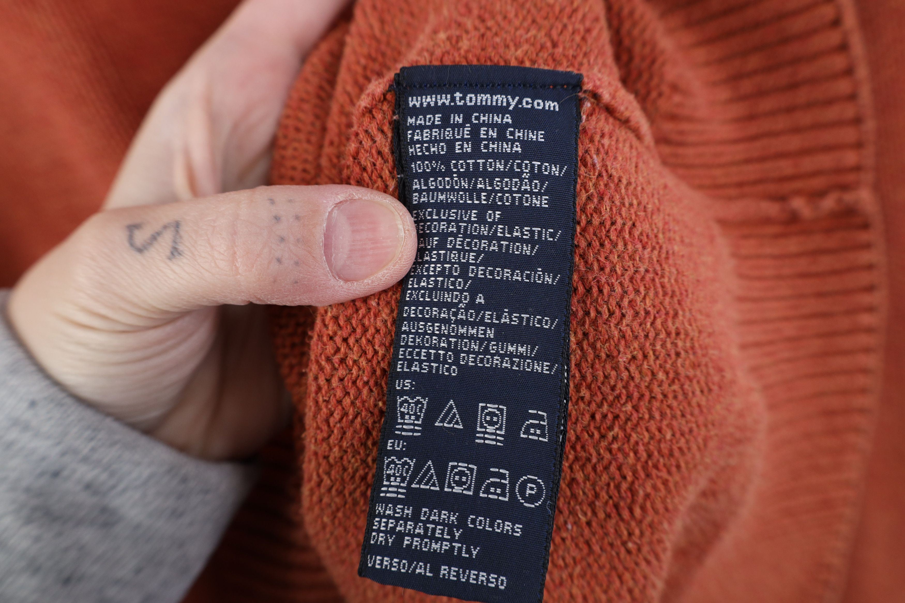 Tommy Hilfiger Vintage 90s Y2K Tommy Hilfiger Cotton Knit Crewneck Sweater Size US XL / EU 56 / 4 - 8 Thumbnail