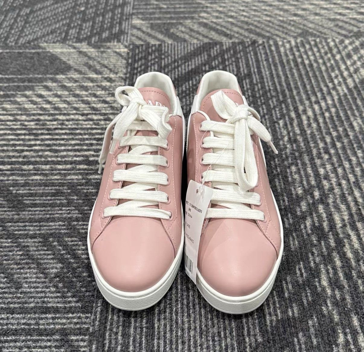 Prada Prada Nude Pink Casual Shoes J42 Size US 6 / IT 36 - 2 Thumbnail