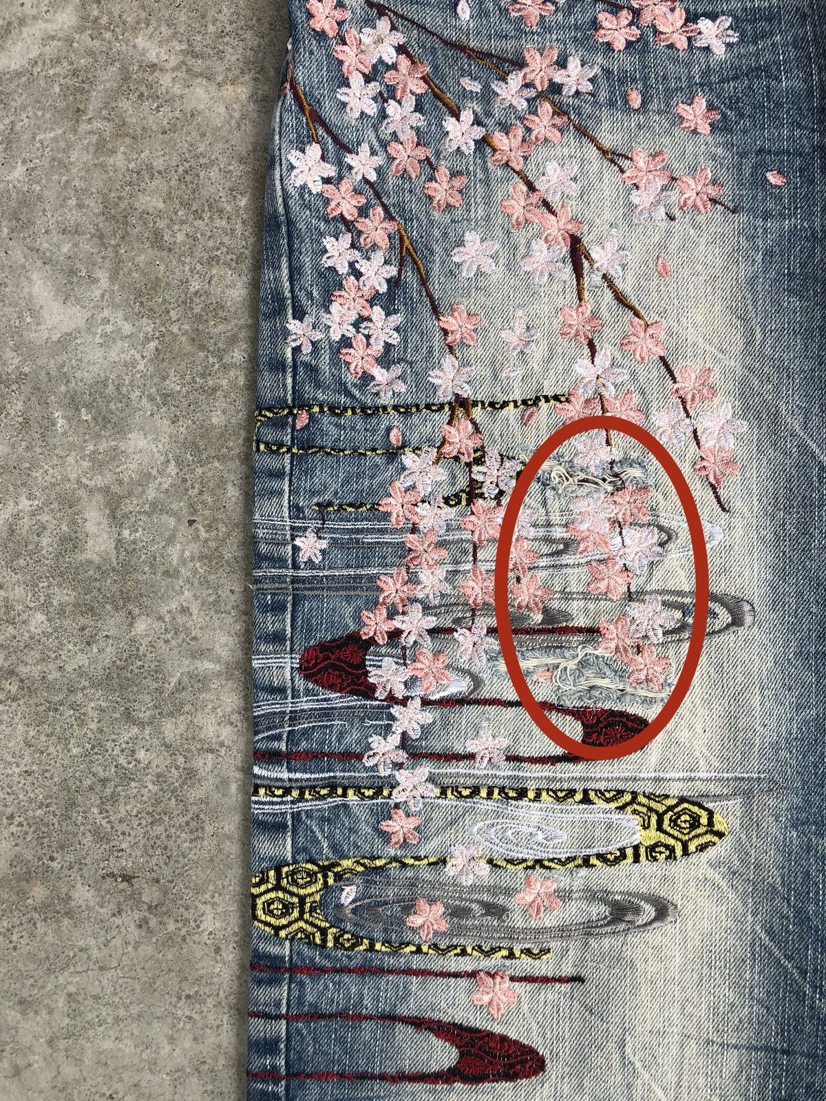 Japanese Brand Japanese Geisha Embroidered Jeans Distressed Jeans Size US 31 - 20 Thumbnail