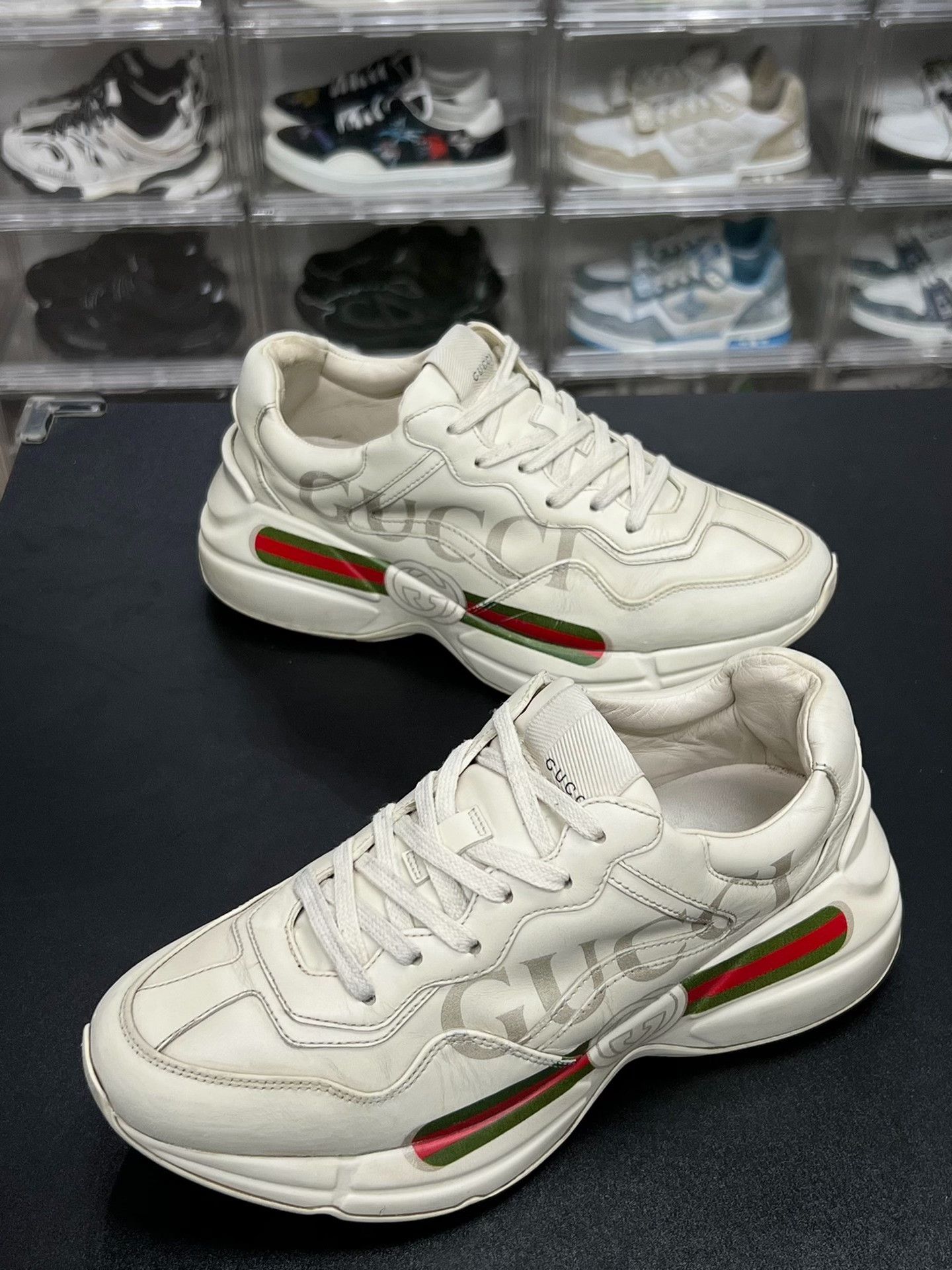 Gucci Gucci Retro White Lowtop Sneakers us_7 Women Size US 7 / IT 37 - 1 Thumbnail