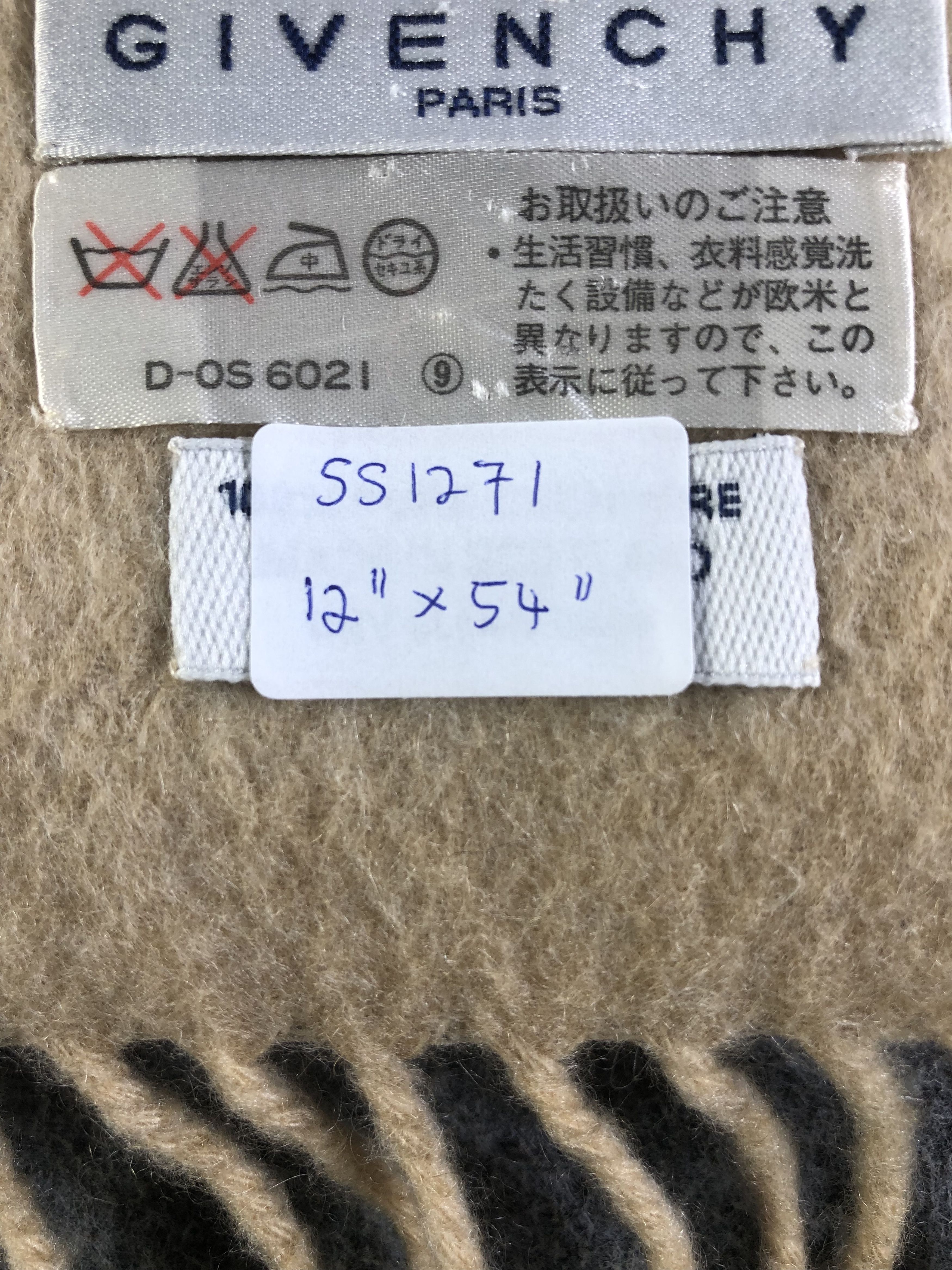 Givenchy Givenchy Cashmere Winter Scarf / Muffler / Neckwear SS1271 Size ONE SIZE - 8 Thumbnail