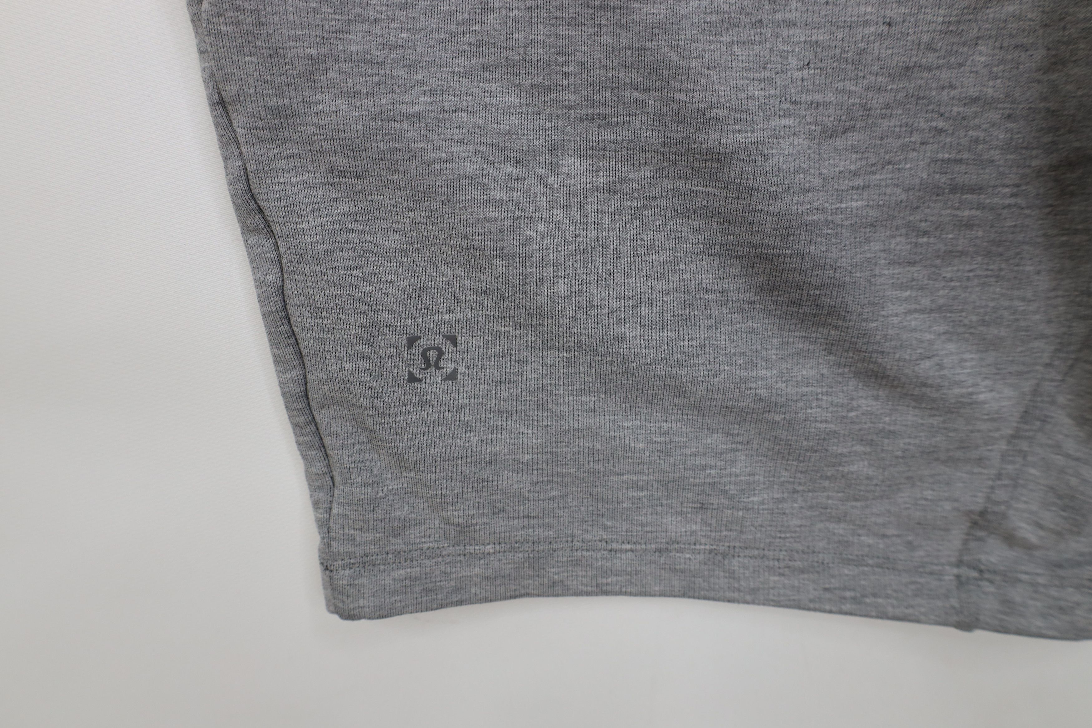 Lululemon Lululemon Above Knee City Sweat Shorts Heather Gray 9" Size US 30 / EU 46 - 11 Thumbnail