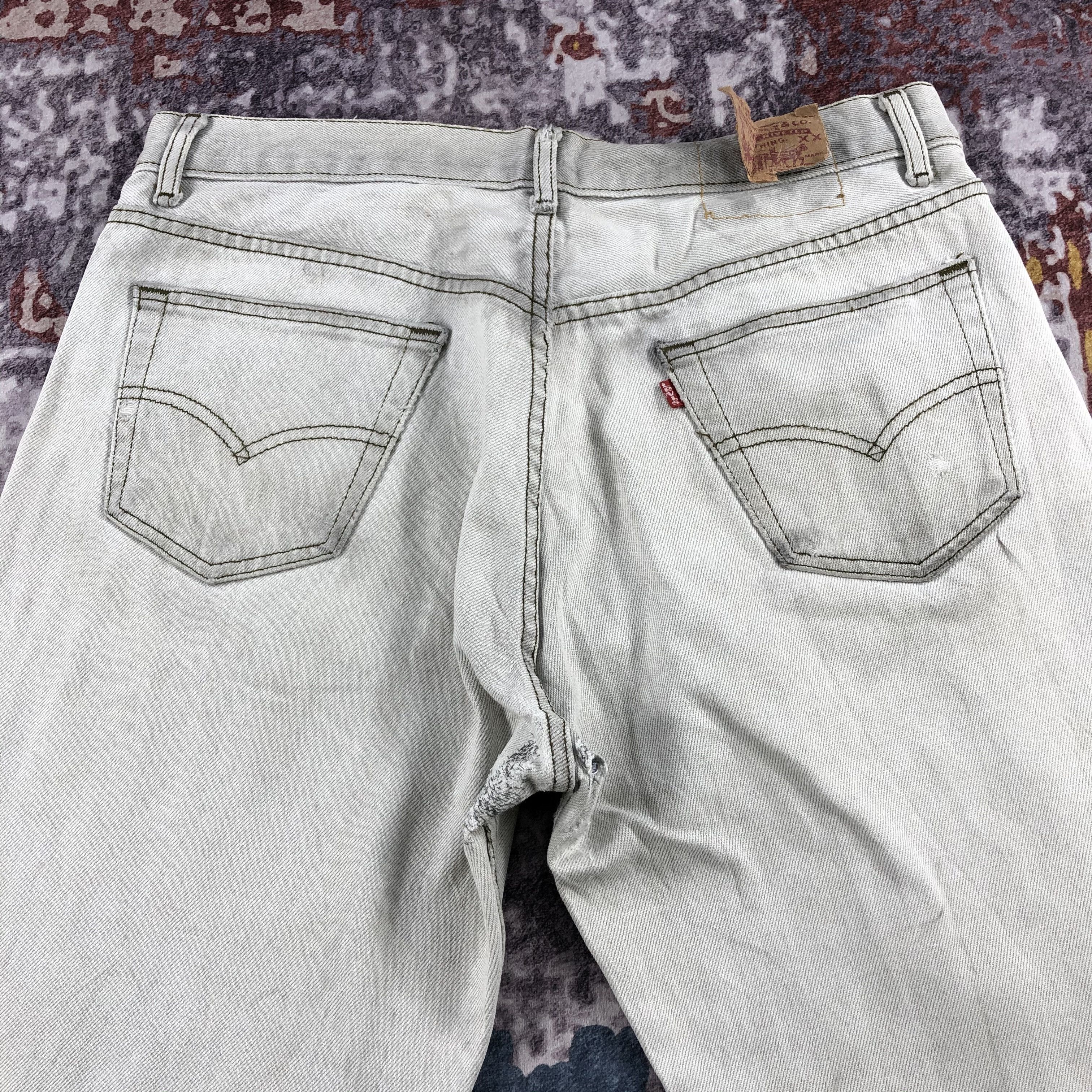 Levi's Vintage 90s Light Wash Levis 501 Jeans-JM2685 Size US 35 - 5 Thumbnail