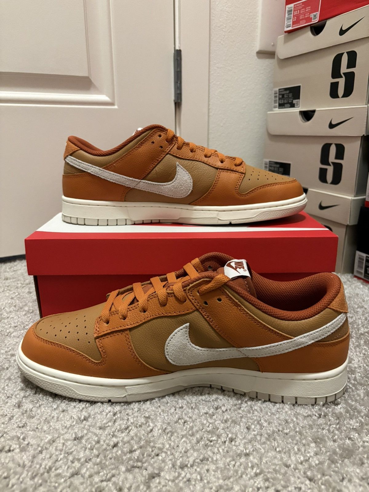 Nike Dunk Low Retro SE Monarch Size US 12 / EU 45 - 2 Thumbnail