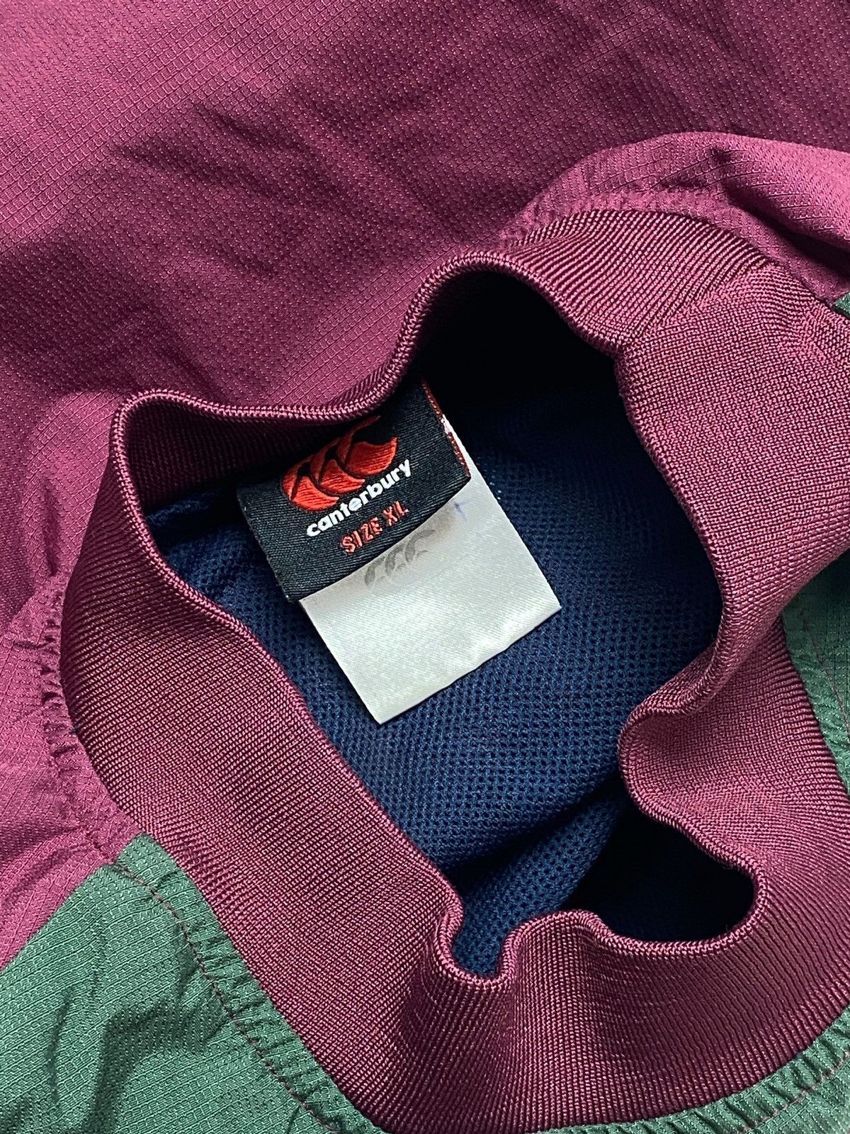Canterbury of New Zealand Vintage LEICESTER CANTERBURY Nylon Crew Neck Jacket Size US XL / EU 56 / 4 - 4 Thumbnail