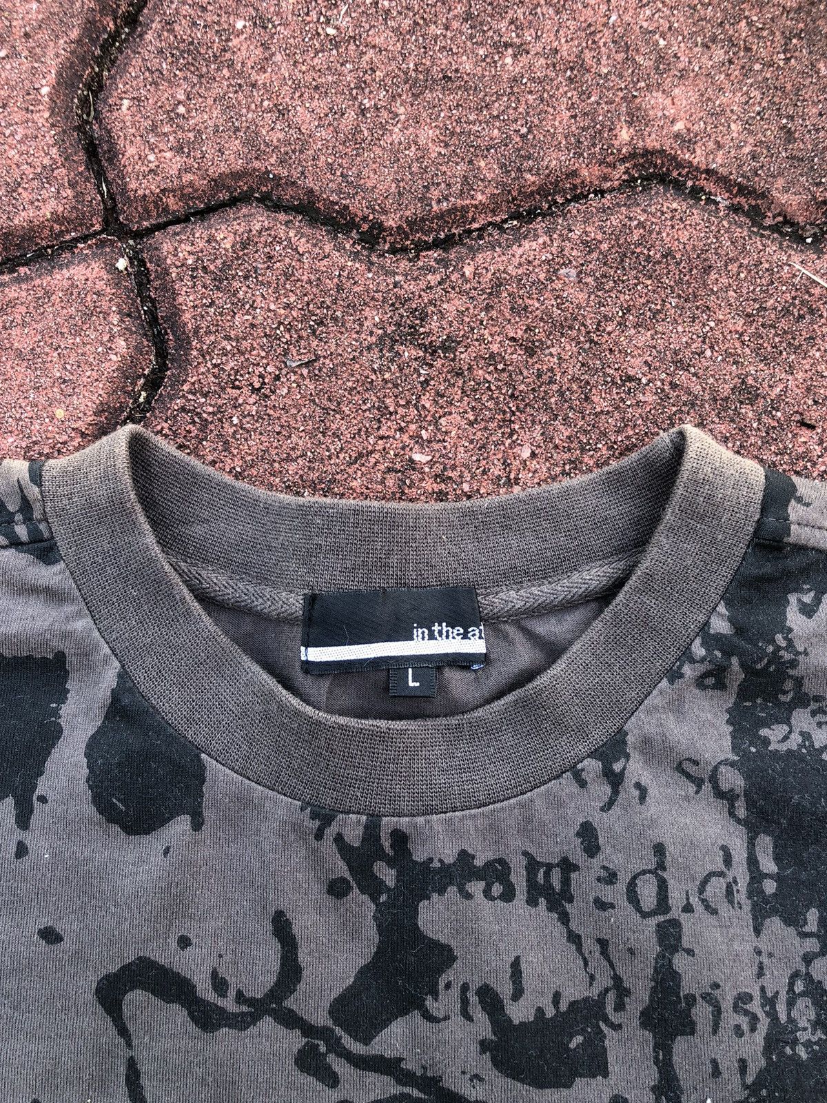 In The Attic 🔥Vintage🔥In The Attic AOP Tshirt Size US L / EU 52-54 / 3 - 4 Thumbnail