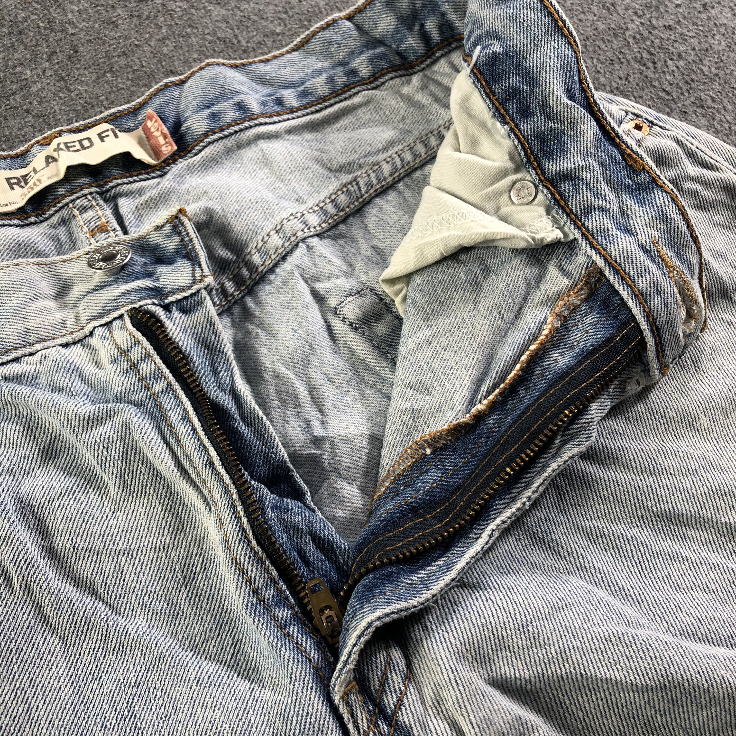 Levi's Vintage Light Wash Levis 550 Jeans-J3236 Size US 33 - 8 Thumbnail