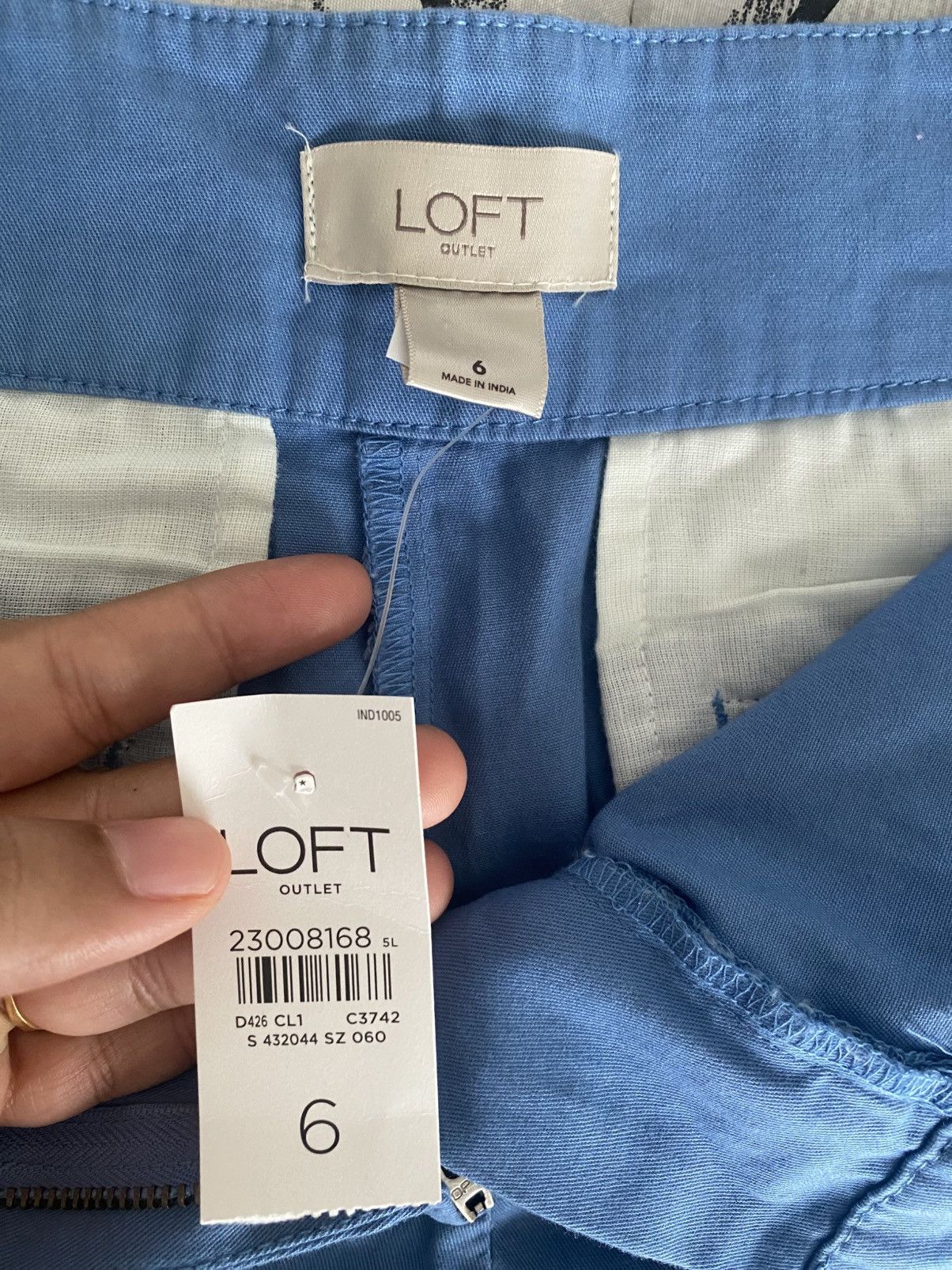 Loft Ann Taylor Loft Outlet Women Sailor Button Shorts NWT Size 28" / US 6 / IT 42 - 8 Thumbnail