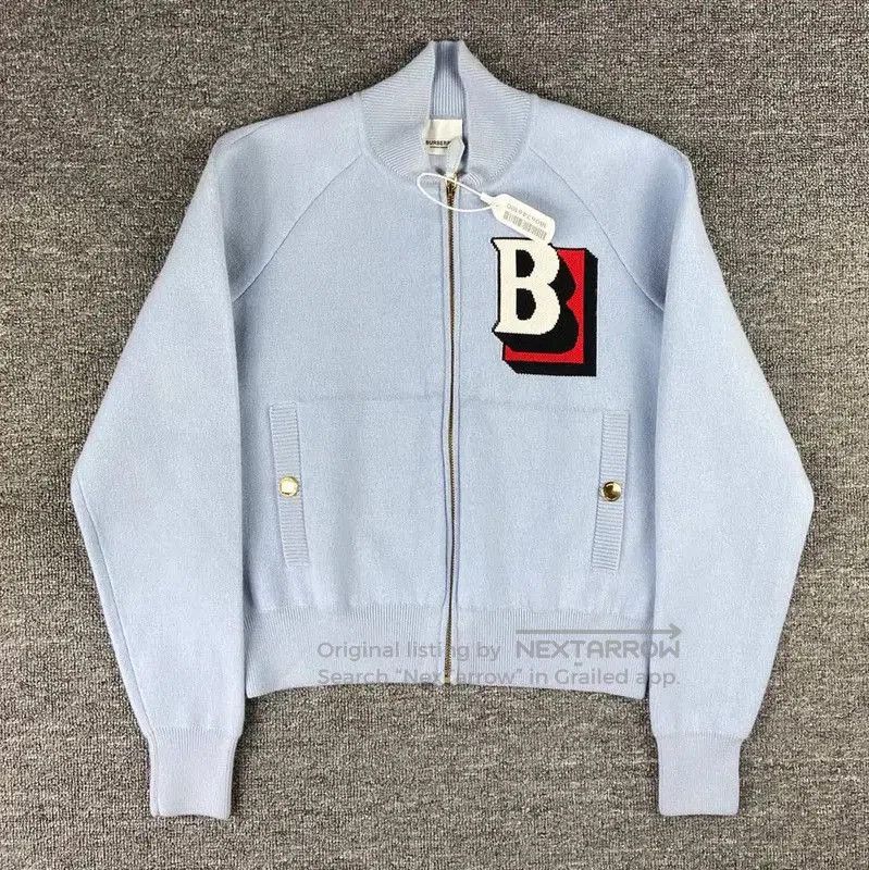 Burberry Burberry Light Blue Wool Knit Sweater. Size XS / US 0-2 / IT 36-38 - 1 Thumbnail