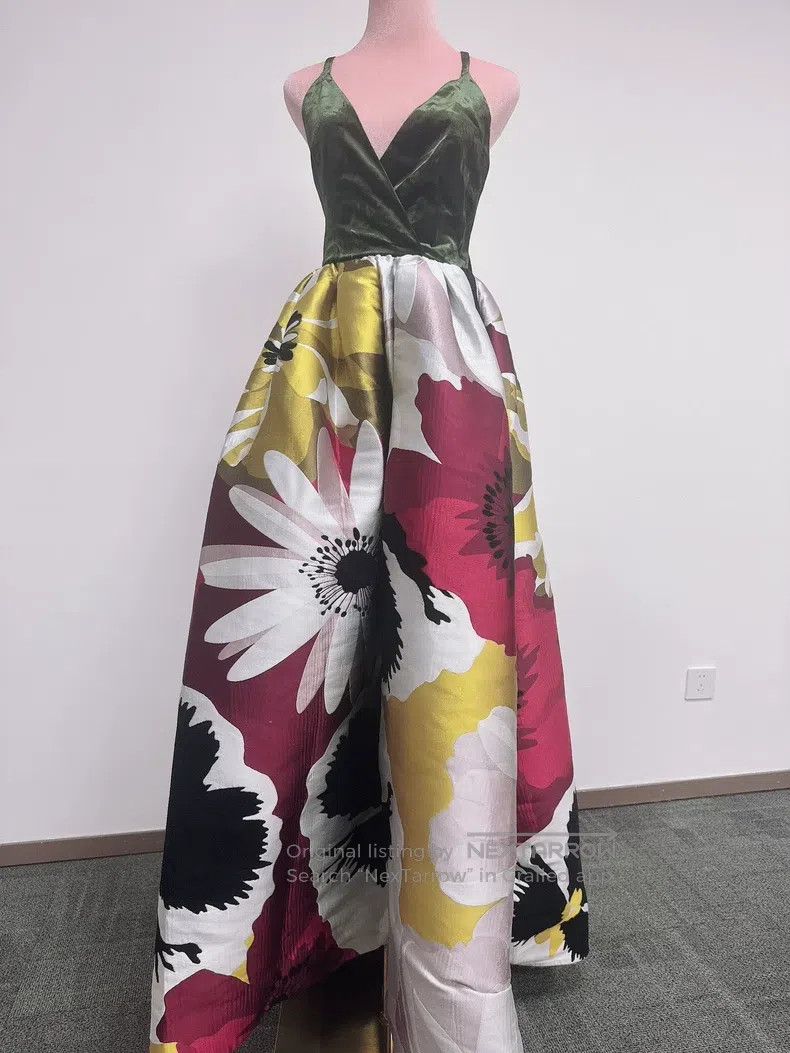 Valentino Valentino Custom-made dress Size S / US 4 / IT 40 - 1 Thumbnail