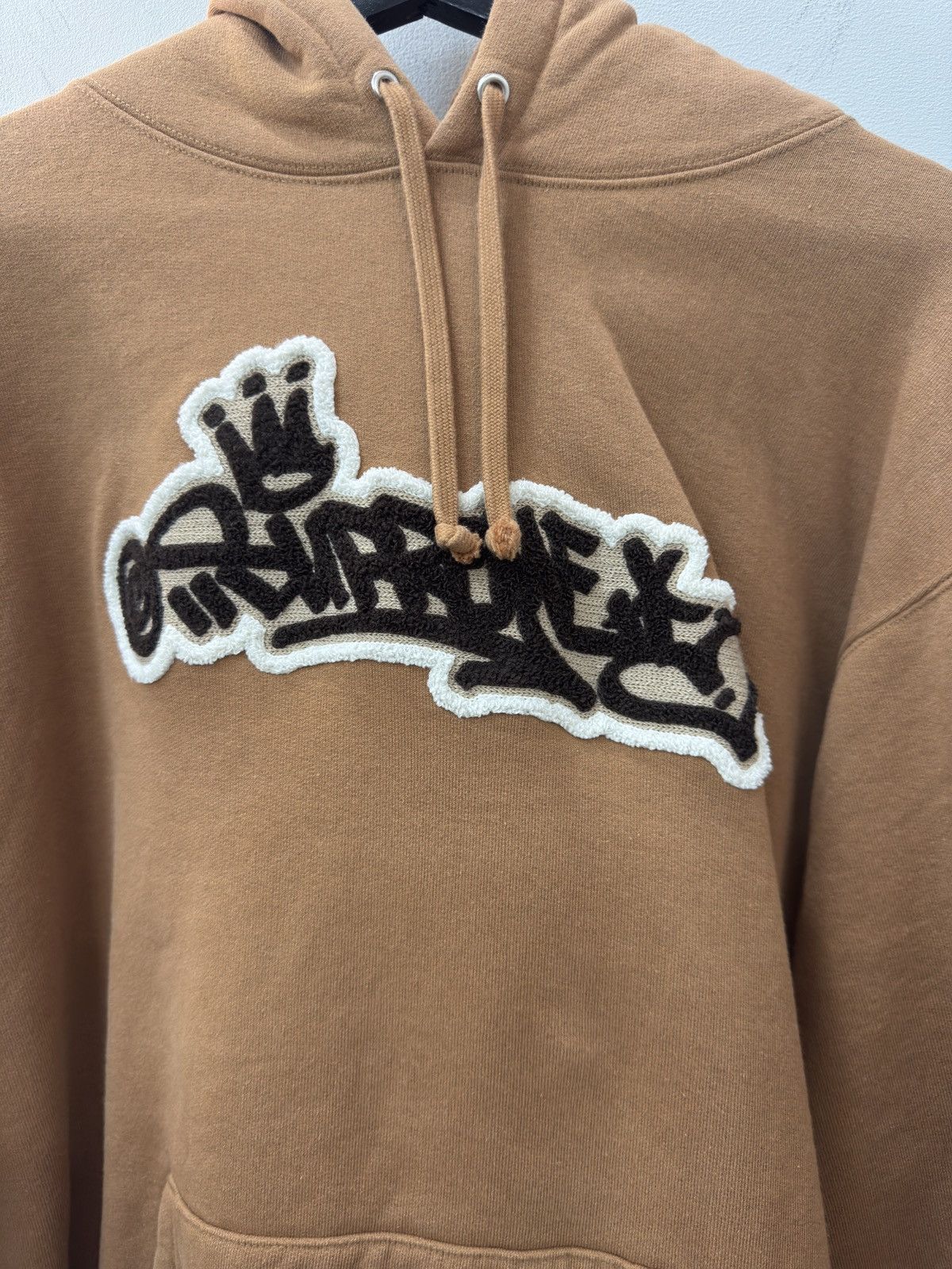 Supreme Supreme Brown Graffiti Hoodie Size US M / EU 48-50 / 2 - 2 Thumbnail