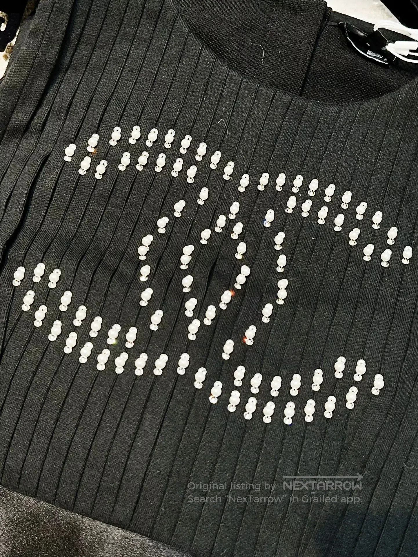 Chanel Chanel 22A Pearl CC Logo Sleeveless Top. Size US M / EU 48-50 / 2 - 4 Thumbnail