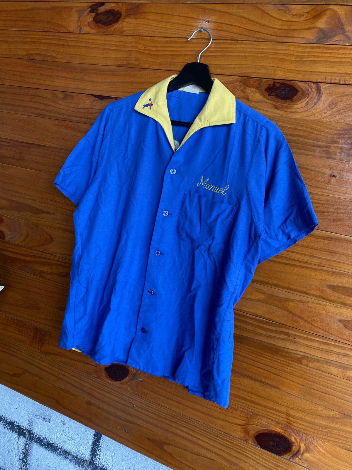 Vintage Vintage 60 King Louie Blue Yellow Embroidered Bowling Shirt Size US S / EU 44-46 / 1 - 4 Thumbnail
