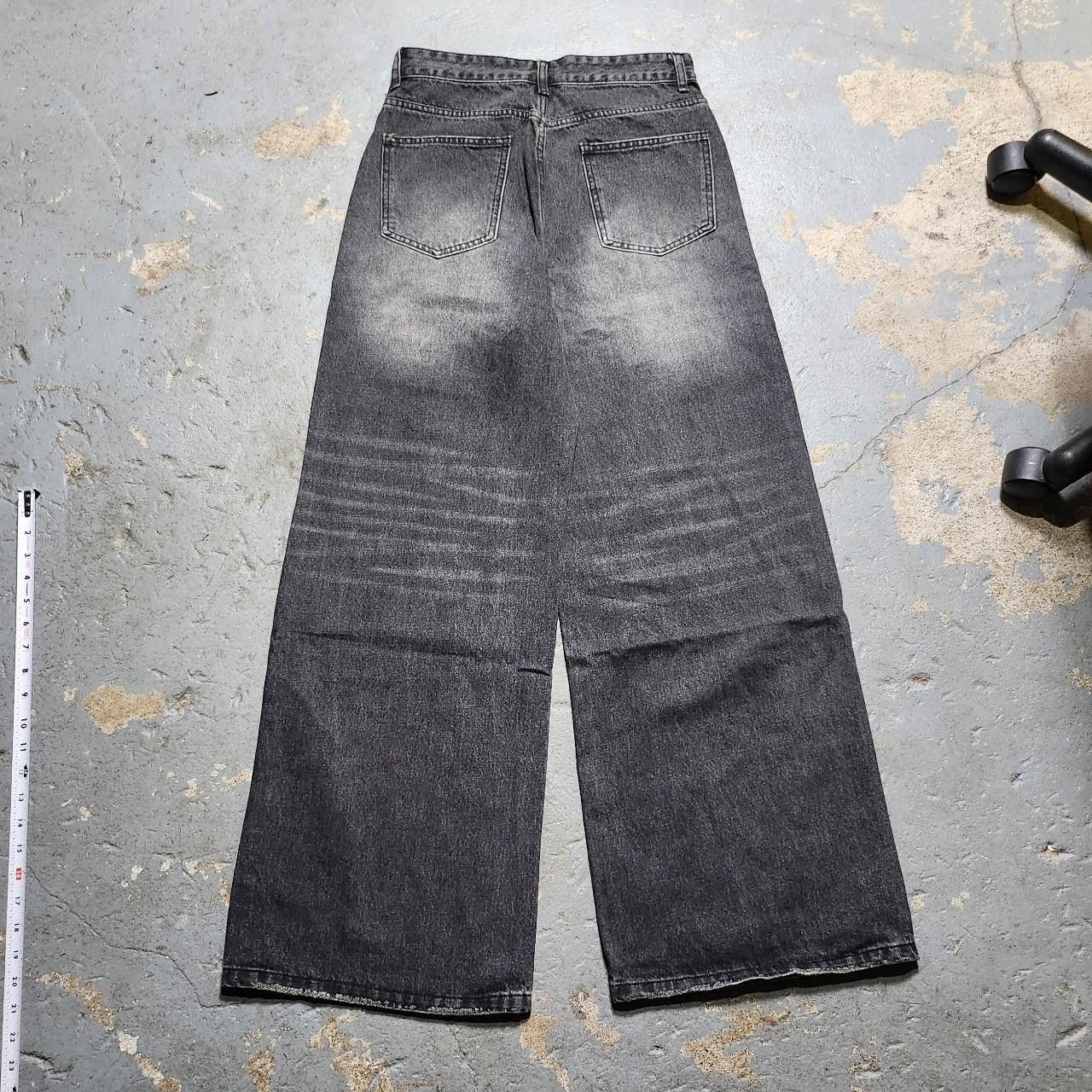 Japanese Brand baggy loose fit grey wash faded jeans Size US 28 / EU 44 - 2 Thumbnail