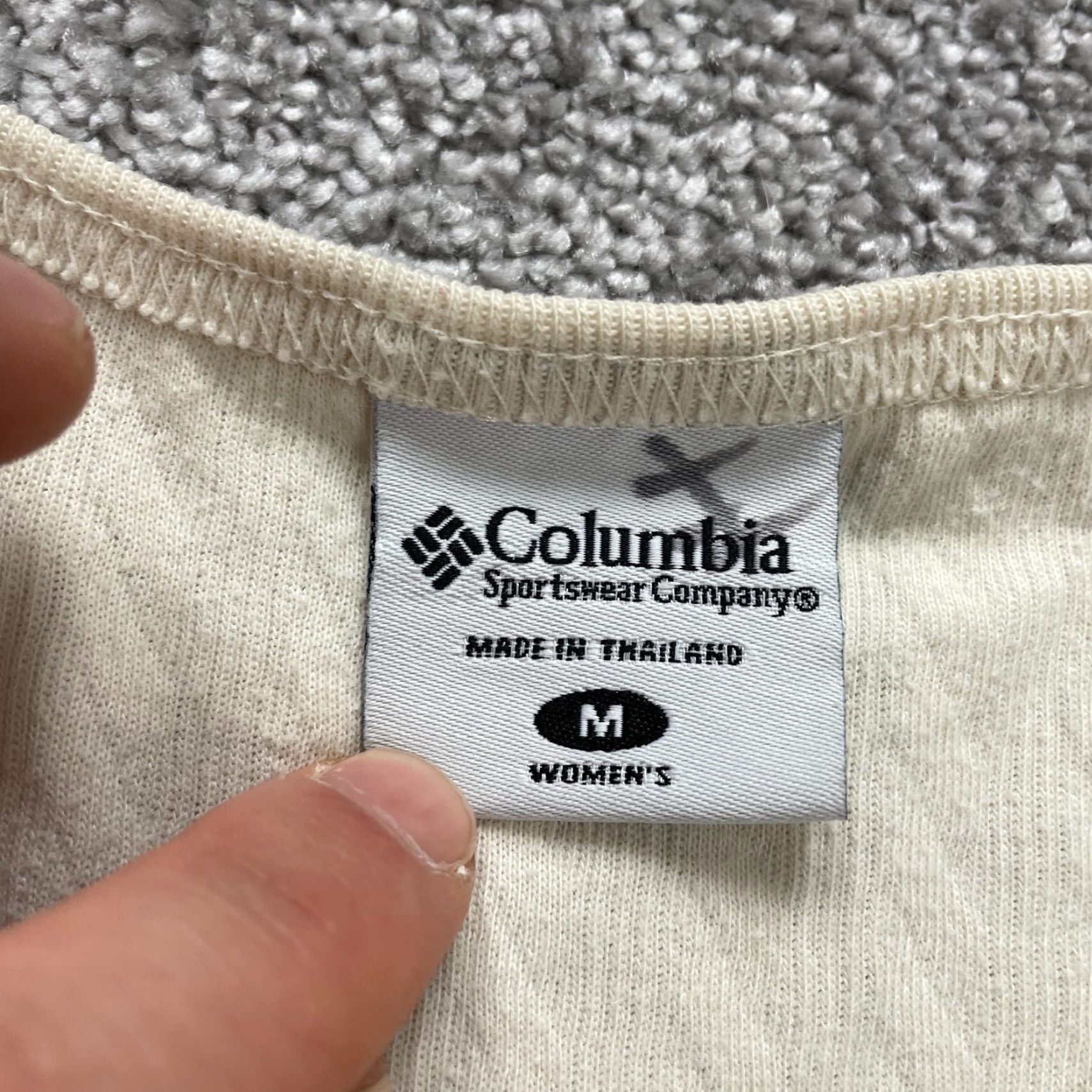Vintage Columbia Sweater Womens M Beige Crew Neck Long Sleeve Knitted Pullover Casual Travel Size M / US 6-8 / IT 42-44 - 6 Thumbnail