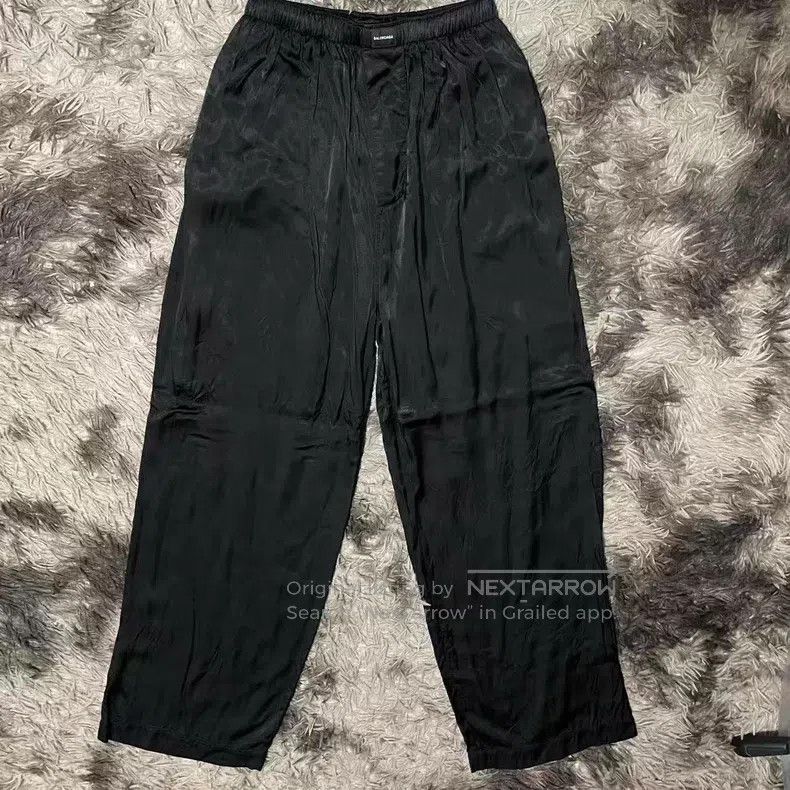 Balenciaga Balenciaga Silk casual pants Size US 30 / EU 46 - 1 Thumbnail