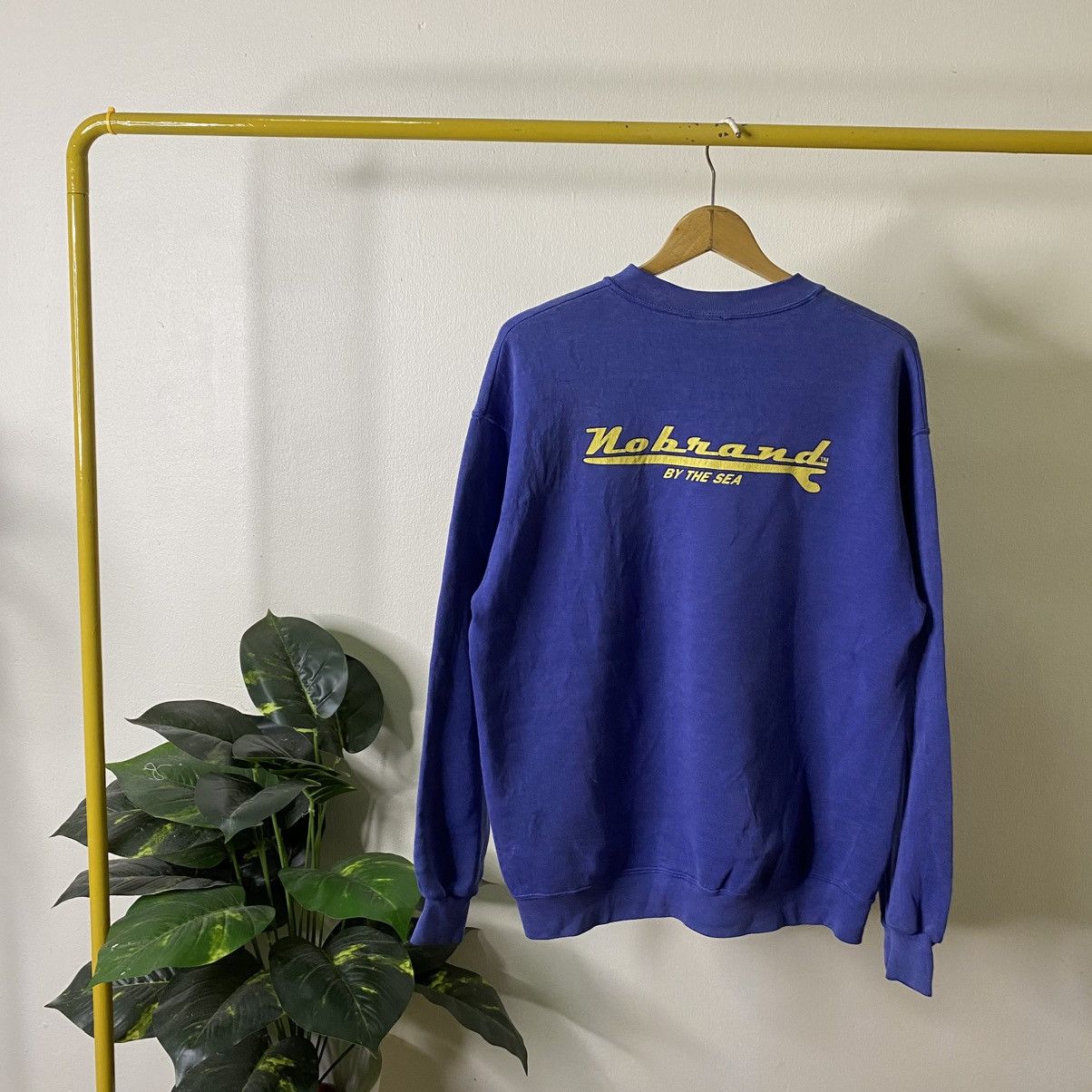 Vintage 1990s No Brand By The Sea Surf Sweatshirt Size US L / EU 52-54 / 3 - 1 Thumbnail