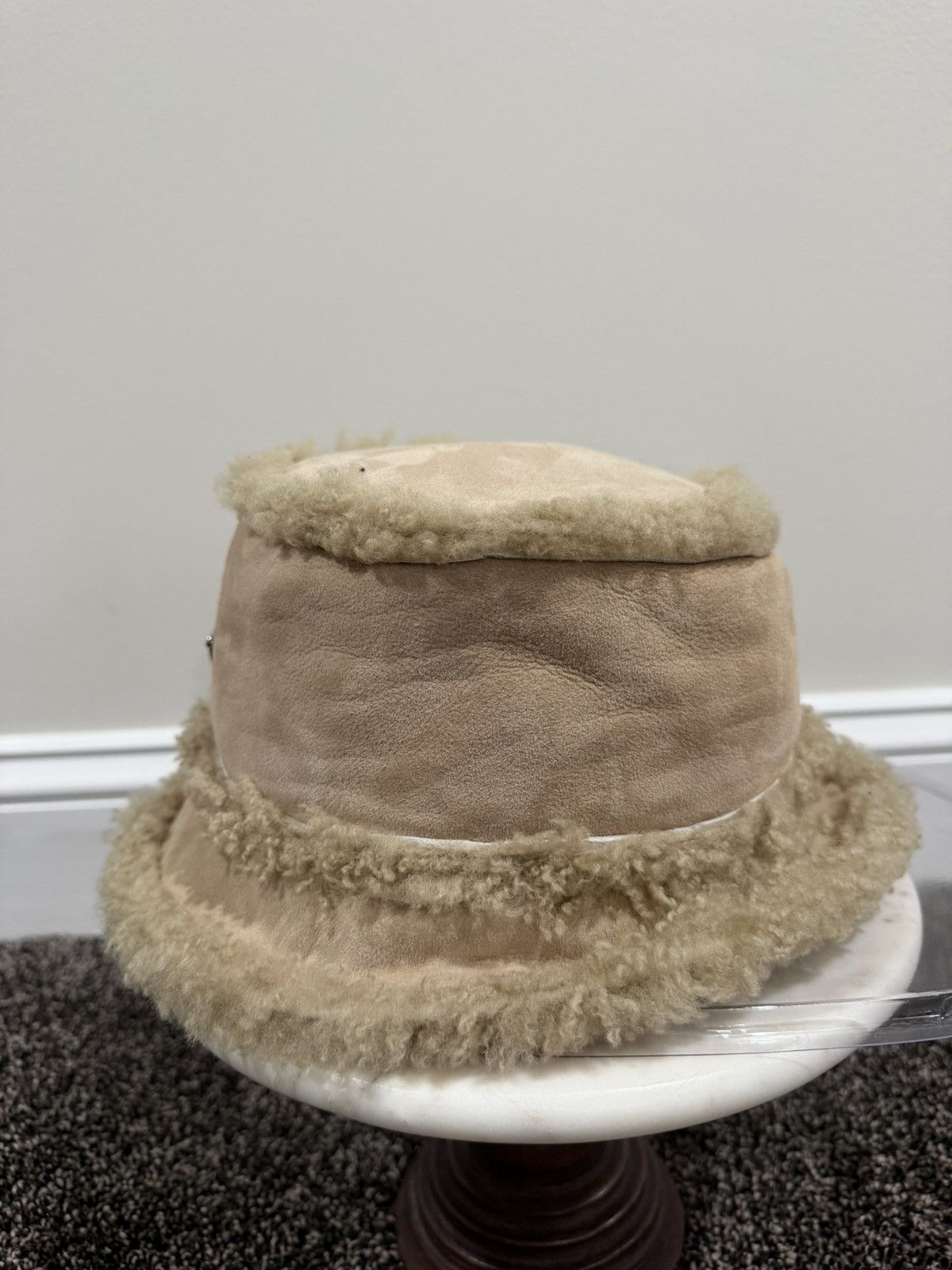 Prada Prada Beige Leather Sheep Fur Bucket Shearling Hat Size ONE SIZE - 4 Thumbnail