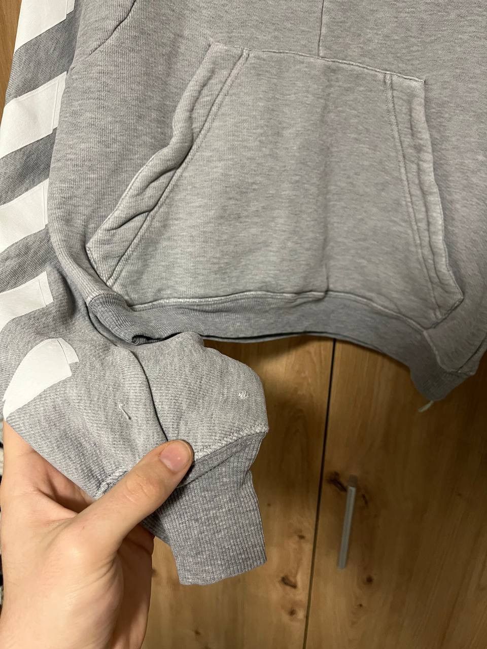 Off-White Off-White Crew Neck Cropped Sweatshirt Stripe Logo 🫆 Size S / US 4 / IT 40 - 6 Thumbnail
