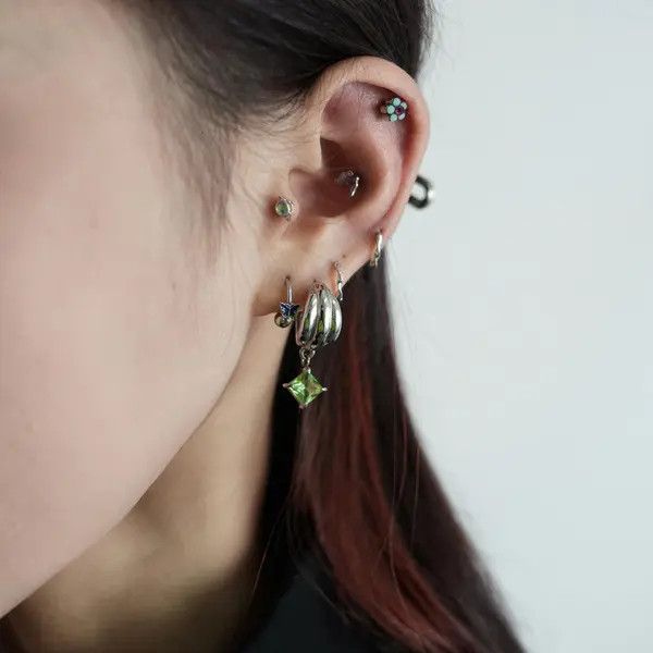 Jewelry Chic Silver Earrings with Green Gemstone Size ONE SIZE - 3 Thumbnail