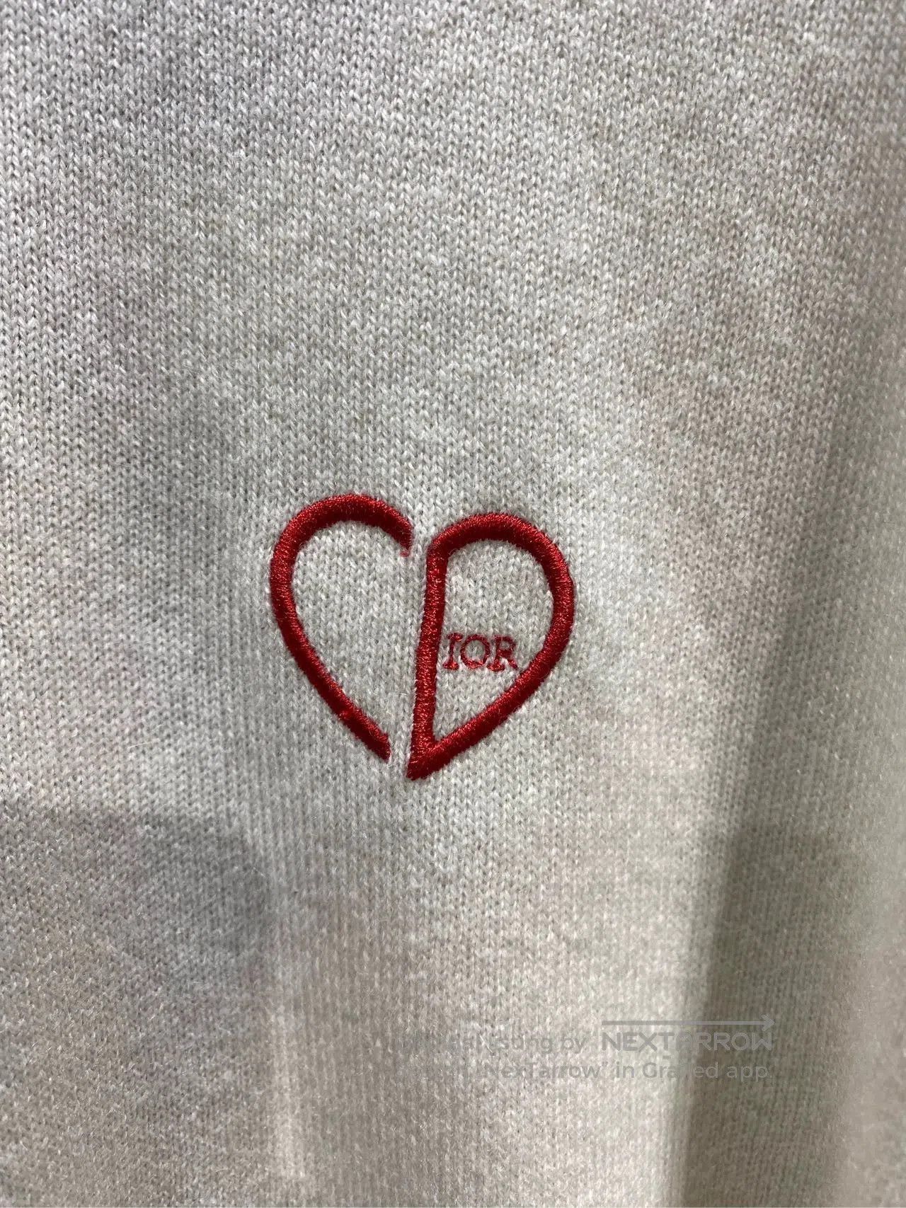 Dior dior fw24 round neck cashmere sweater. Size US L / EU 52-54 / 3 - 5 Thumbnail