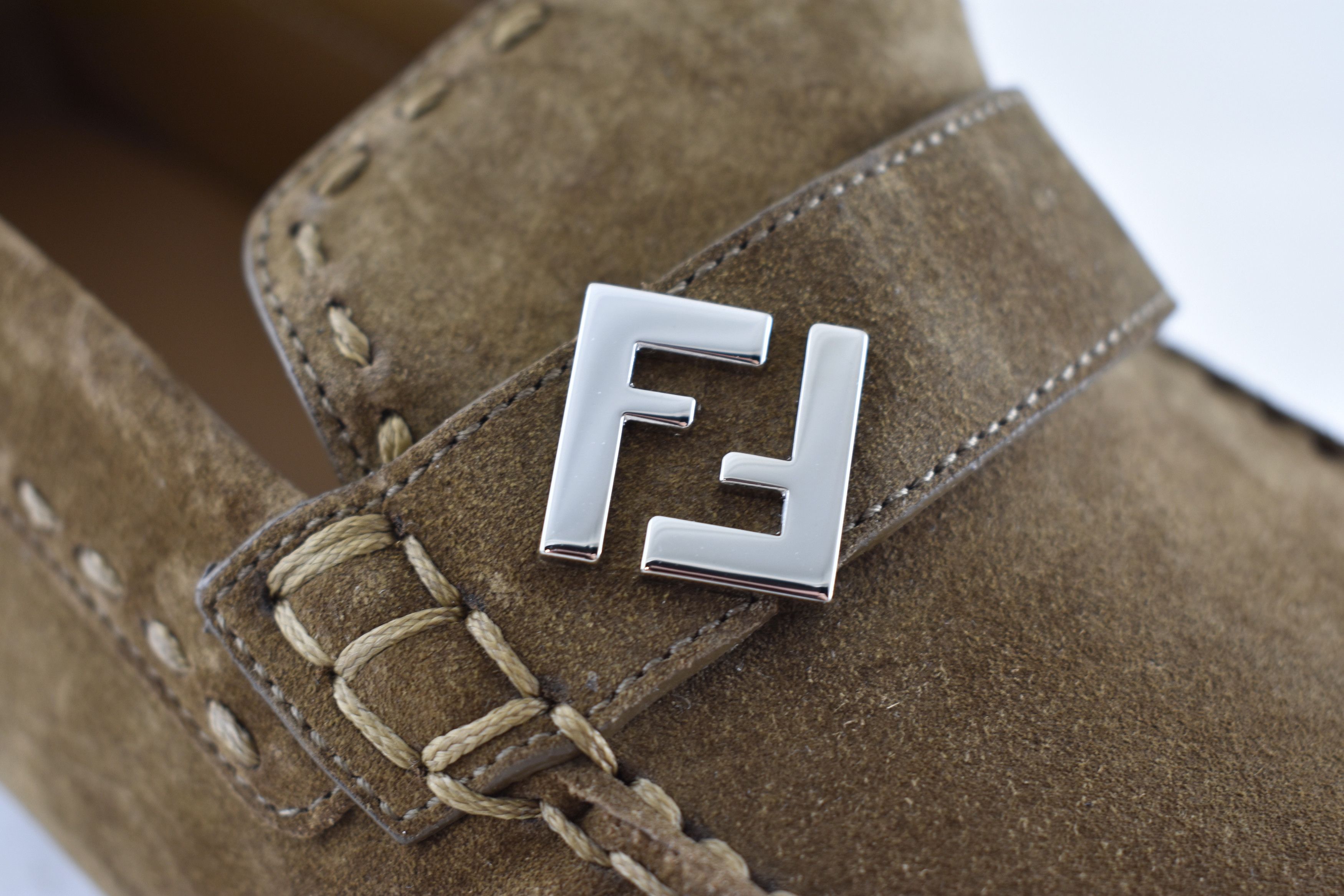 Fendi Fendi Driver Suede FF Logo Loafer Slip On Flat UK 11 US 12 Size US 12 / EU 45 - 6 Thumbnail