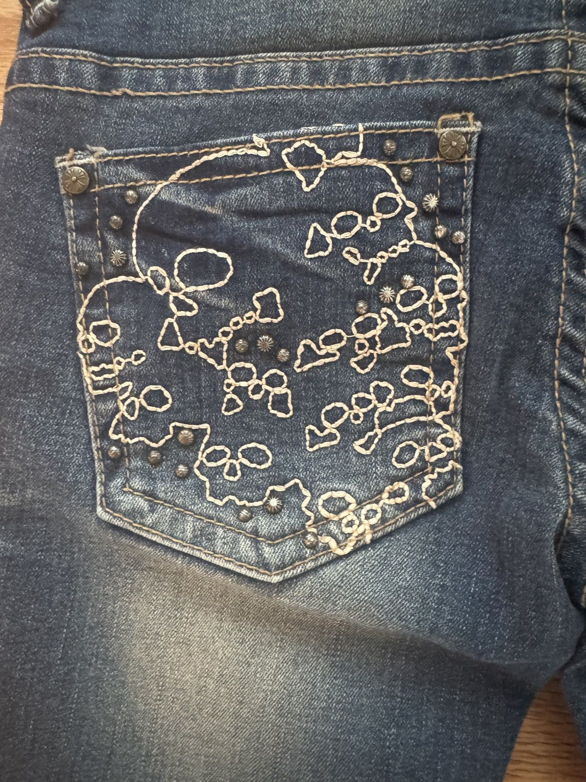 Japanese Brand Lolita Jeans Skull Cross Studs Motif Low Waisted Size 25" / US 0 / IT 36 - 4 Thumbnail