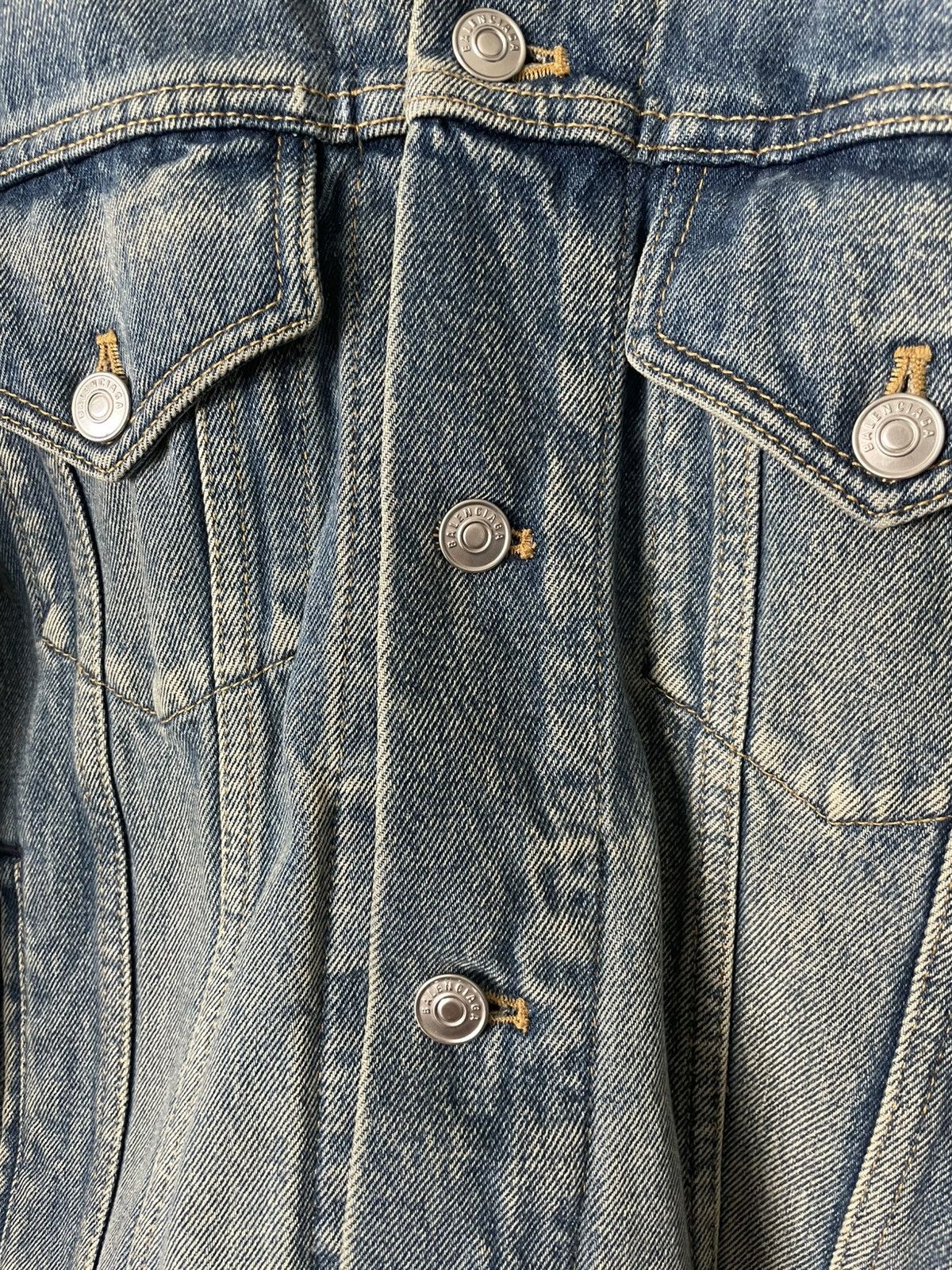 Balenciaga Balenciaga Logo Campaign Distressed Denim Jacket Size US M / EU 48-50 / 2 - 4 Thumbnail
