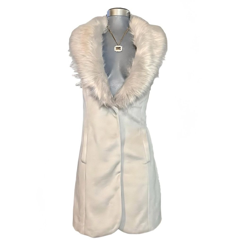 Guess GUESS Soft Grey Sleeveless Mid Length Vest Faux Fur Collar Size XXS / US 00 / IT 34 - 1 Preview