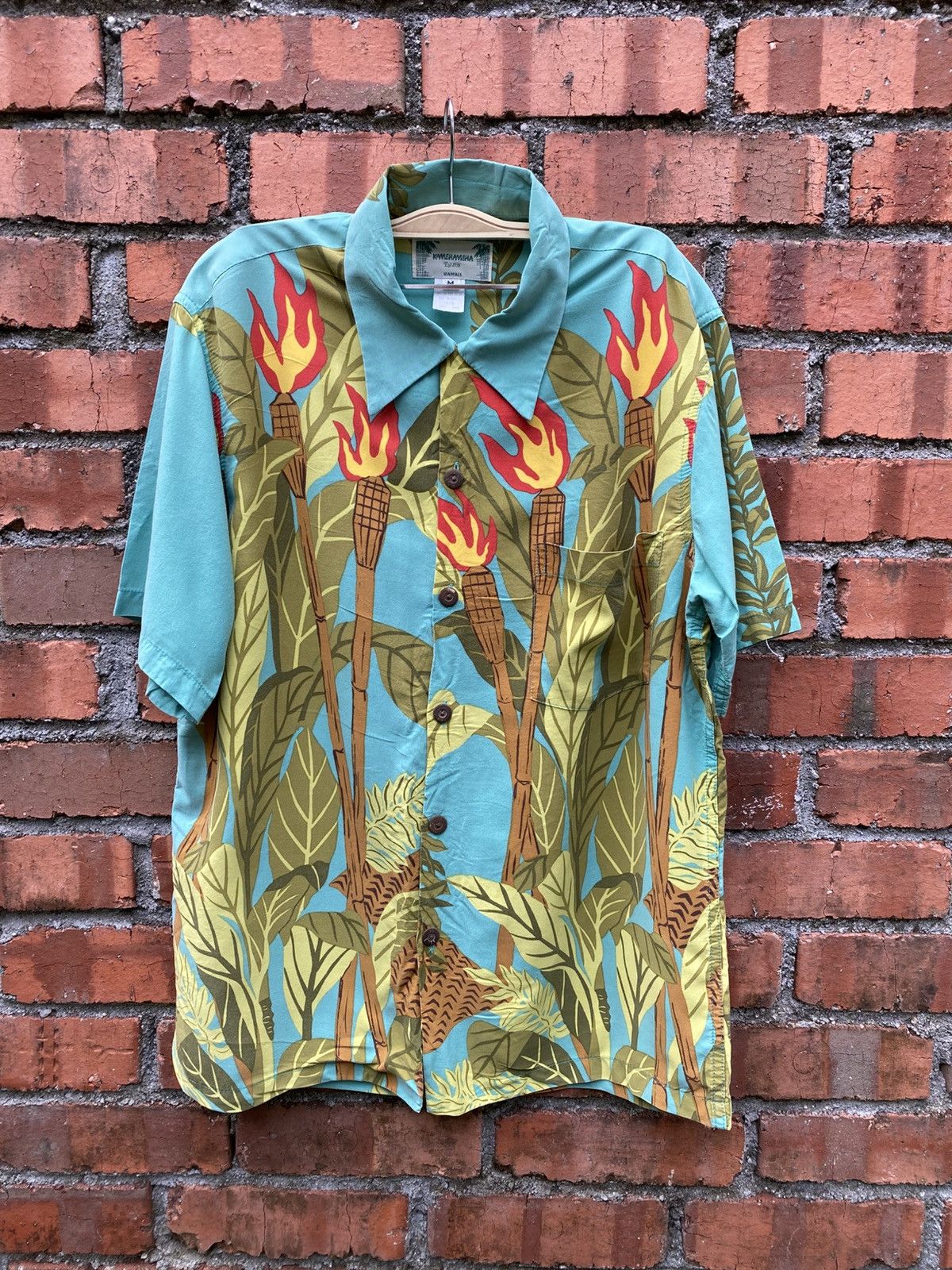 Toyo Enterprises × Vintage Vintage hawaii rayon suns surf toyo kamehameha USA Size US M / EU 48-50 / 2 - 3 Thumbnail