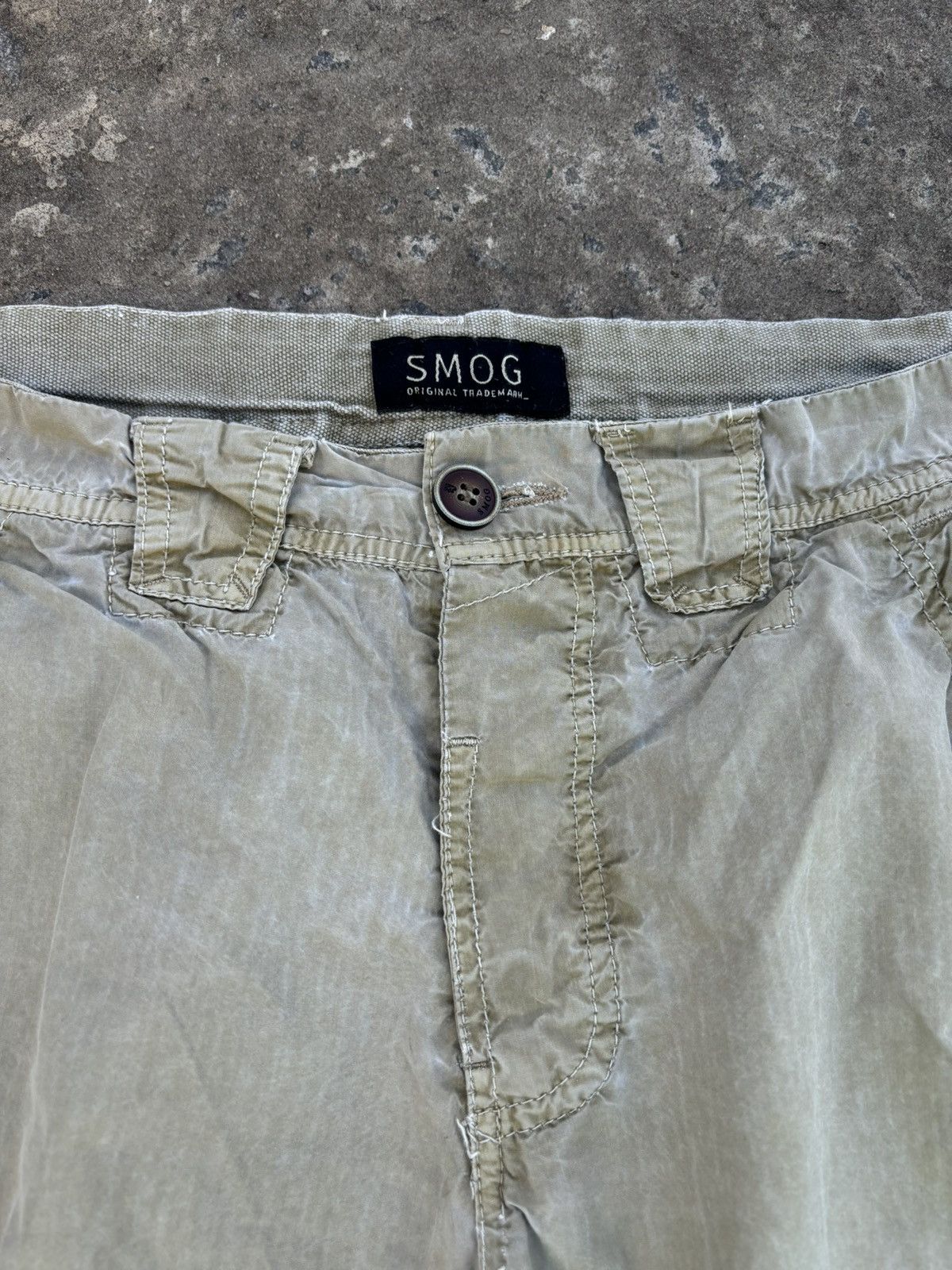 Japanese Brand Vintage Dyedwash Khaki Cargo Short Size US 32 / EU 48 - 4 Thumbnail