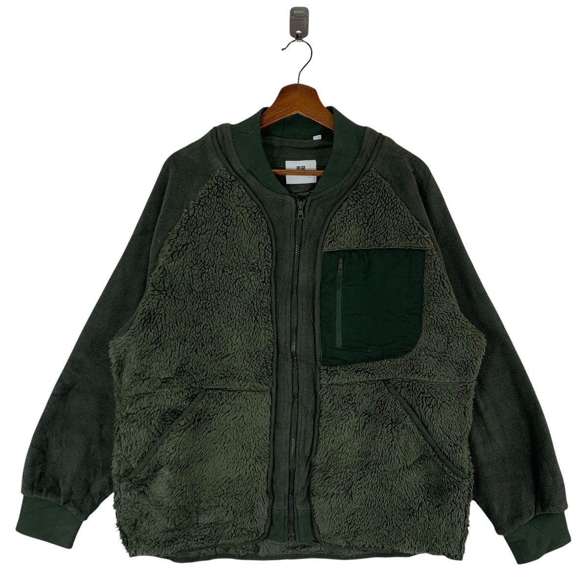 VINTAGE WHITE MOUNTAINEERING UNIQLO BOMBER FLEECE
