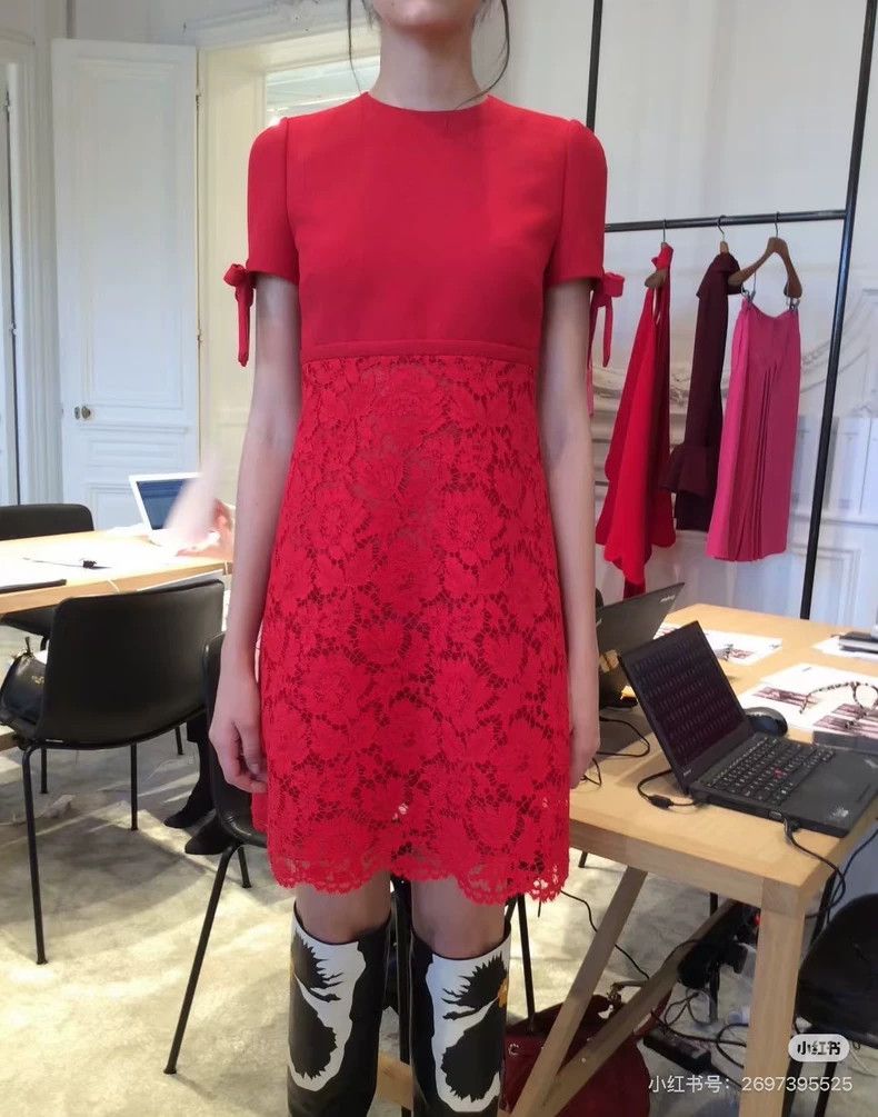 Valentino Valentino Red lace dress Size XS / US 0-2 / IT 36-38 - 3 Thumbnail