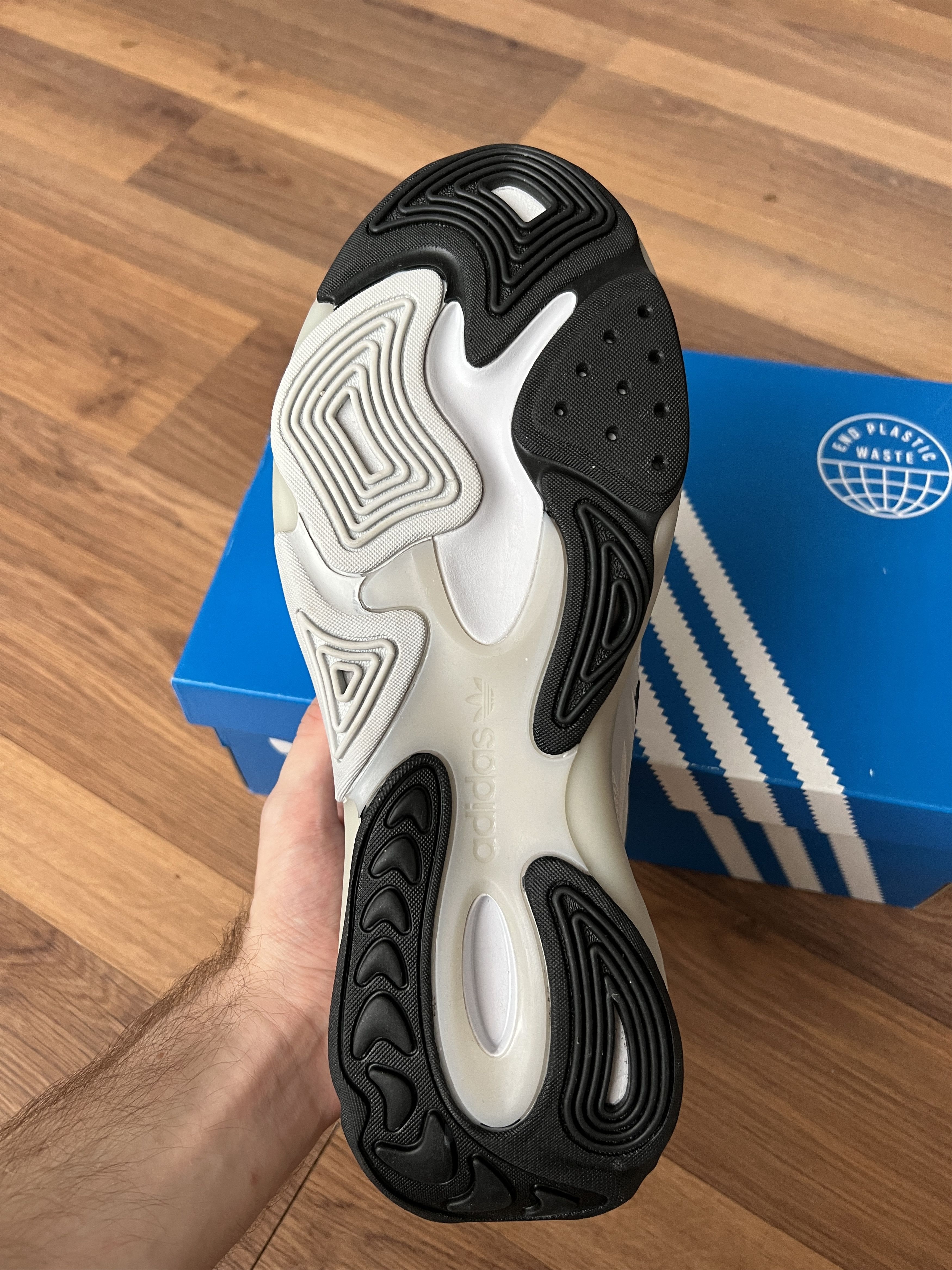 Adidas 💲NEW💲Adidas OZRAH GX1876 10 US size 43 EU Size US 10 / EU 43 - 6 Thumbnail