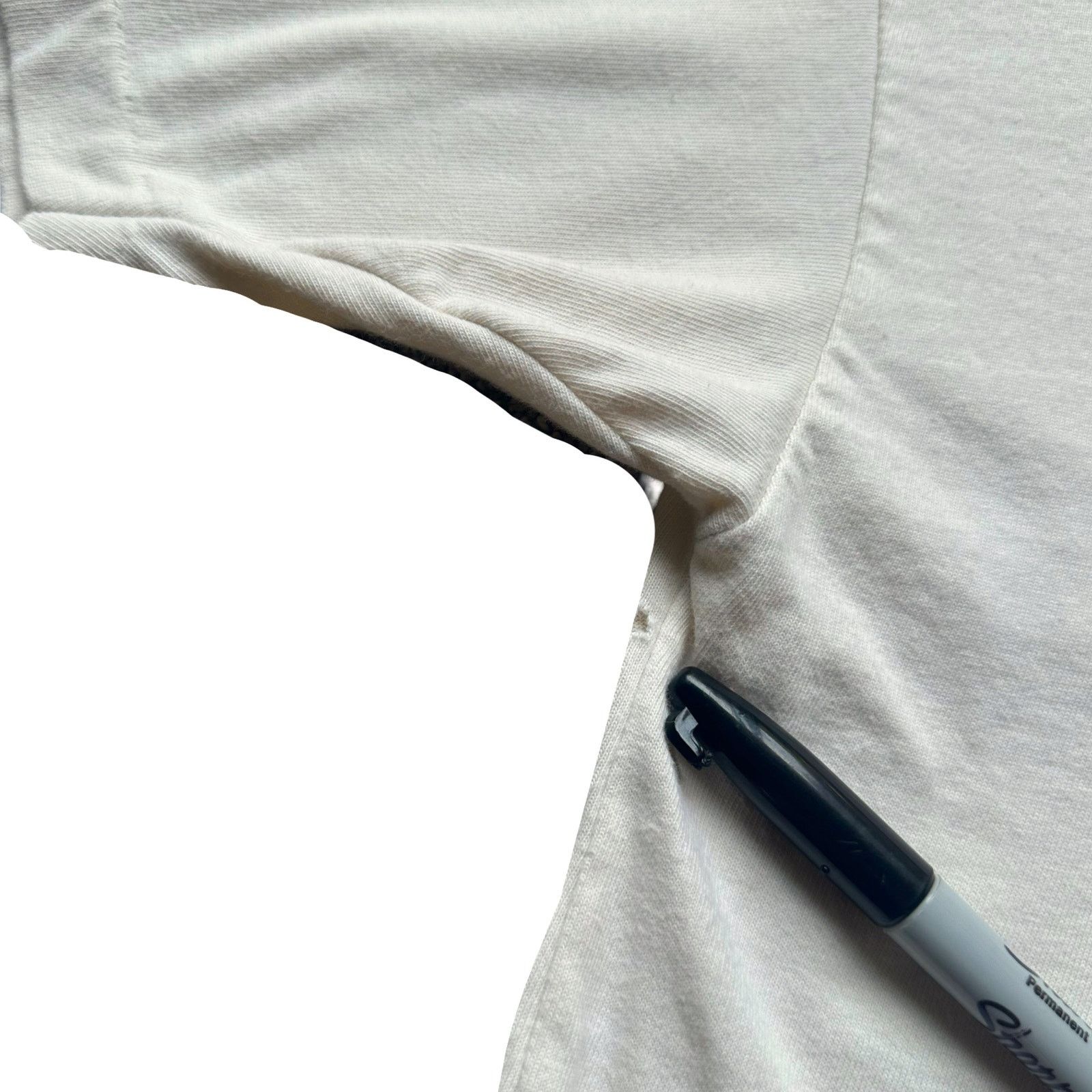 BP. Vintage 90s BP Cream Single Stitch Tee Size Medium GUC Size US M / EU 48-50 / 2 - 9 Thumbnail