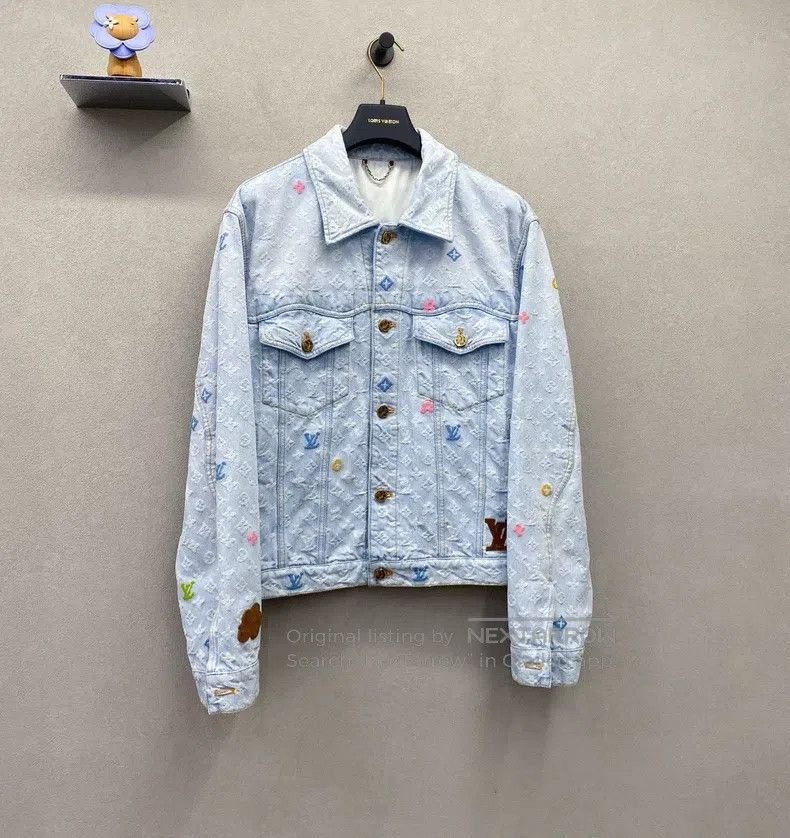 Louis Vuitton Louis Vuitton Full logo denim jacket Size US S / EU 44-46 / 1 - 4 Thumbnail