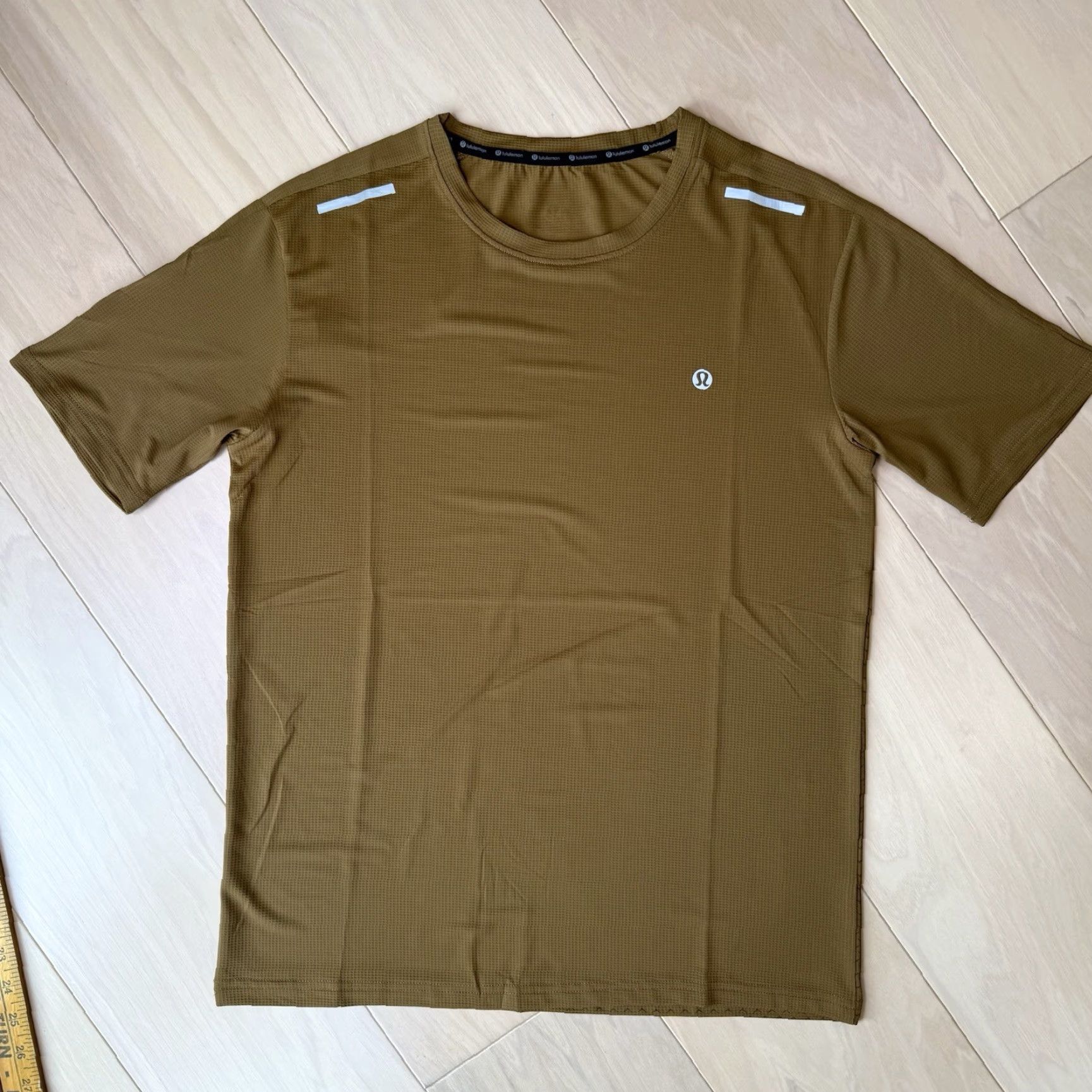Lululemon Lululemon Shirt Small Brown Yoga Running Workout Vent Sportswear Athleisure Shirt Mens Brown VNTGE? Size US S / EU 44-46 / 1 - 3 Thumbnail