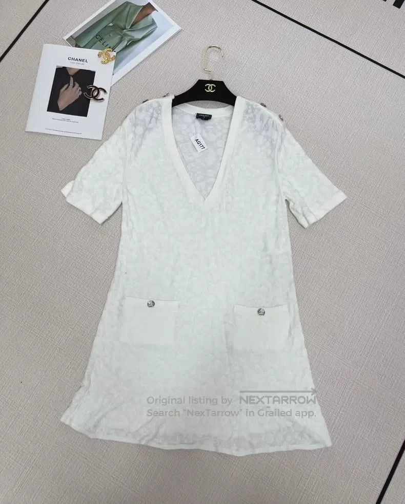 Chanel Chanel Dark pattern silver button dress Size XS / US 0-2 / IT 36-38 - 1 Thumbnail