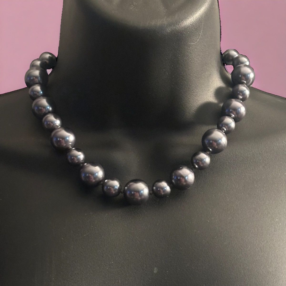 Vintage Vintage metallic gray bead necklace Size ONE SIZE - 1 Thumbnail