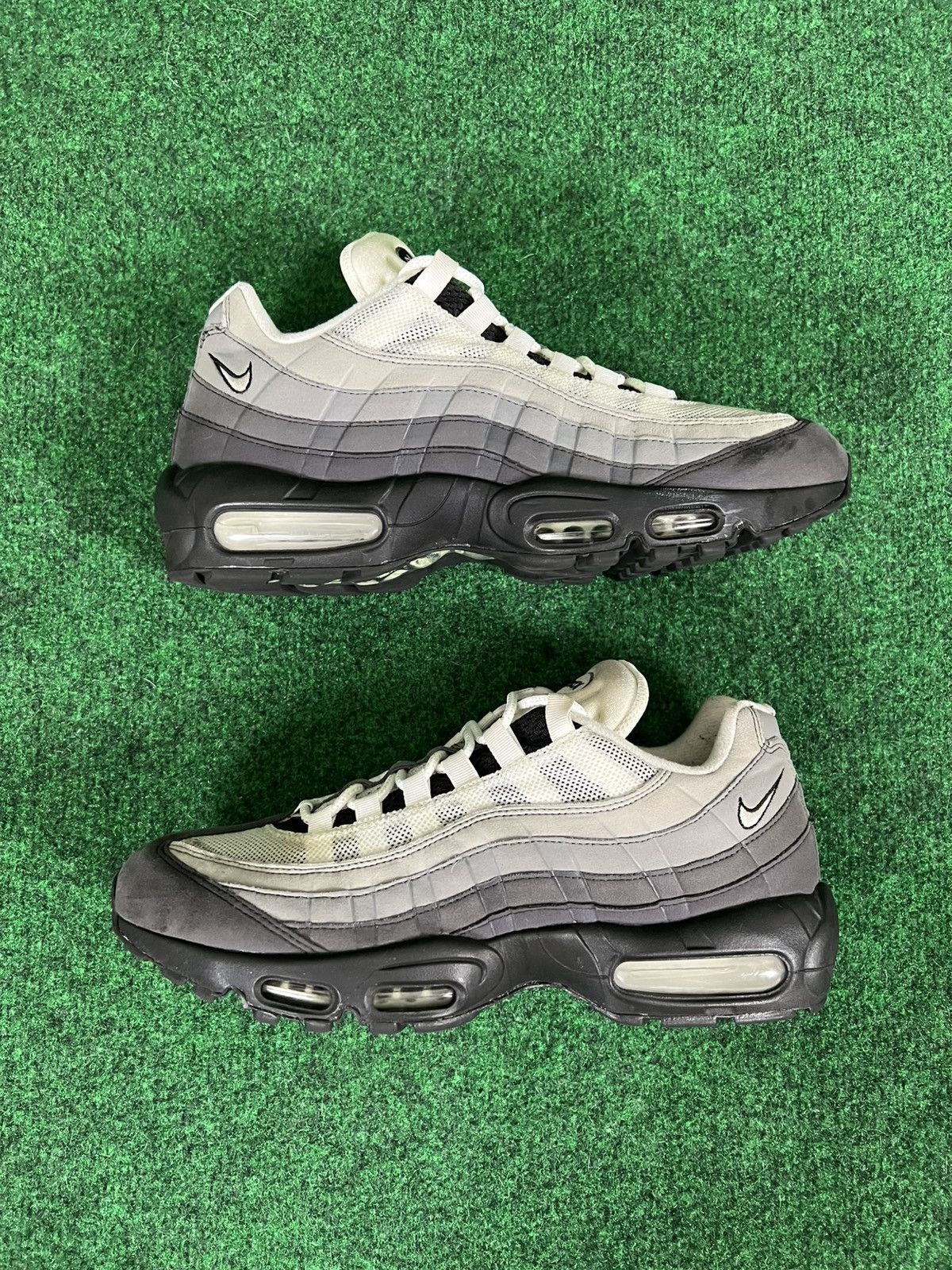 Nike Air Max 95 OG Gradient Grey Black White Mens Size 10