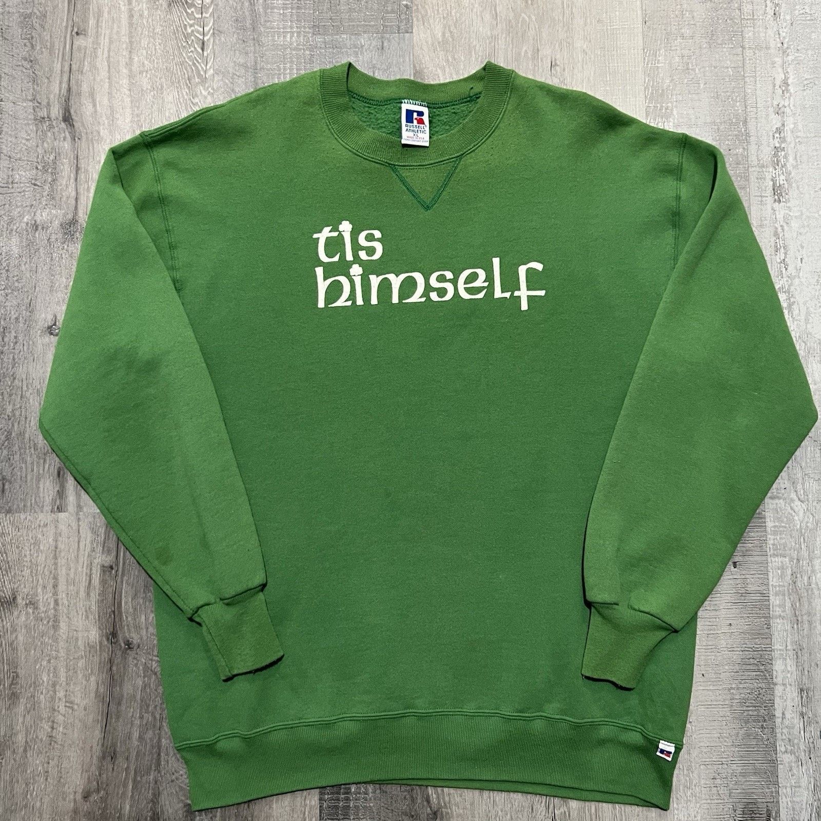 Russell Athletic VTG Russell Athletic Sun Faded Green Tis Himself Crewneck Size US XL / EU 56 / 4 - 1 Thumbnail