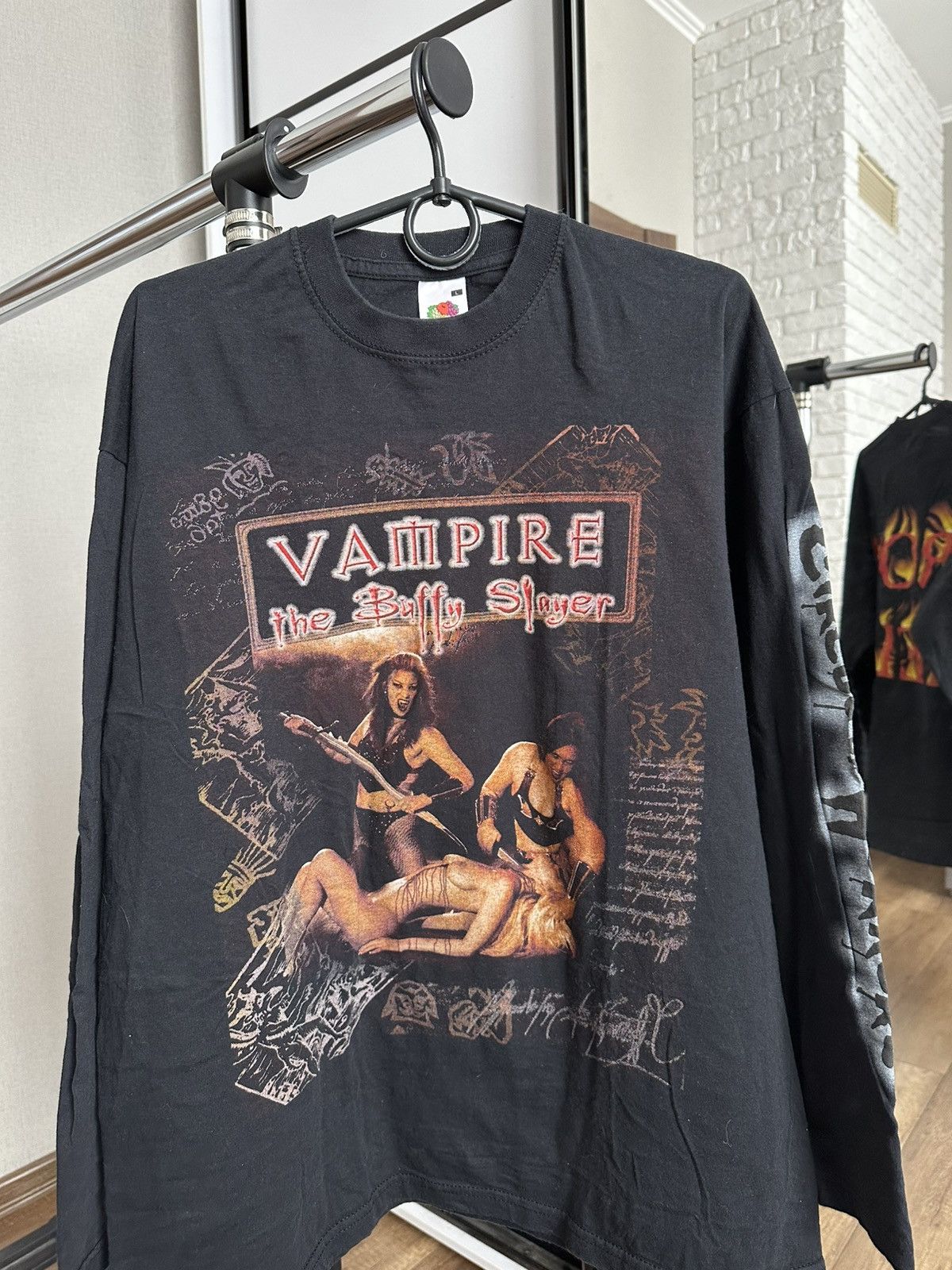 Vintage Vampire The Buffy Slayer From Hell Vintage Movie T-Shirt Size US L / EU 52-54 / 3 - 4 Thumbnail