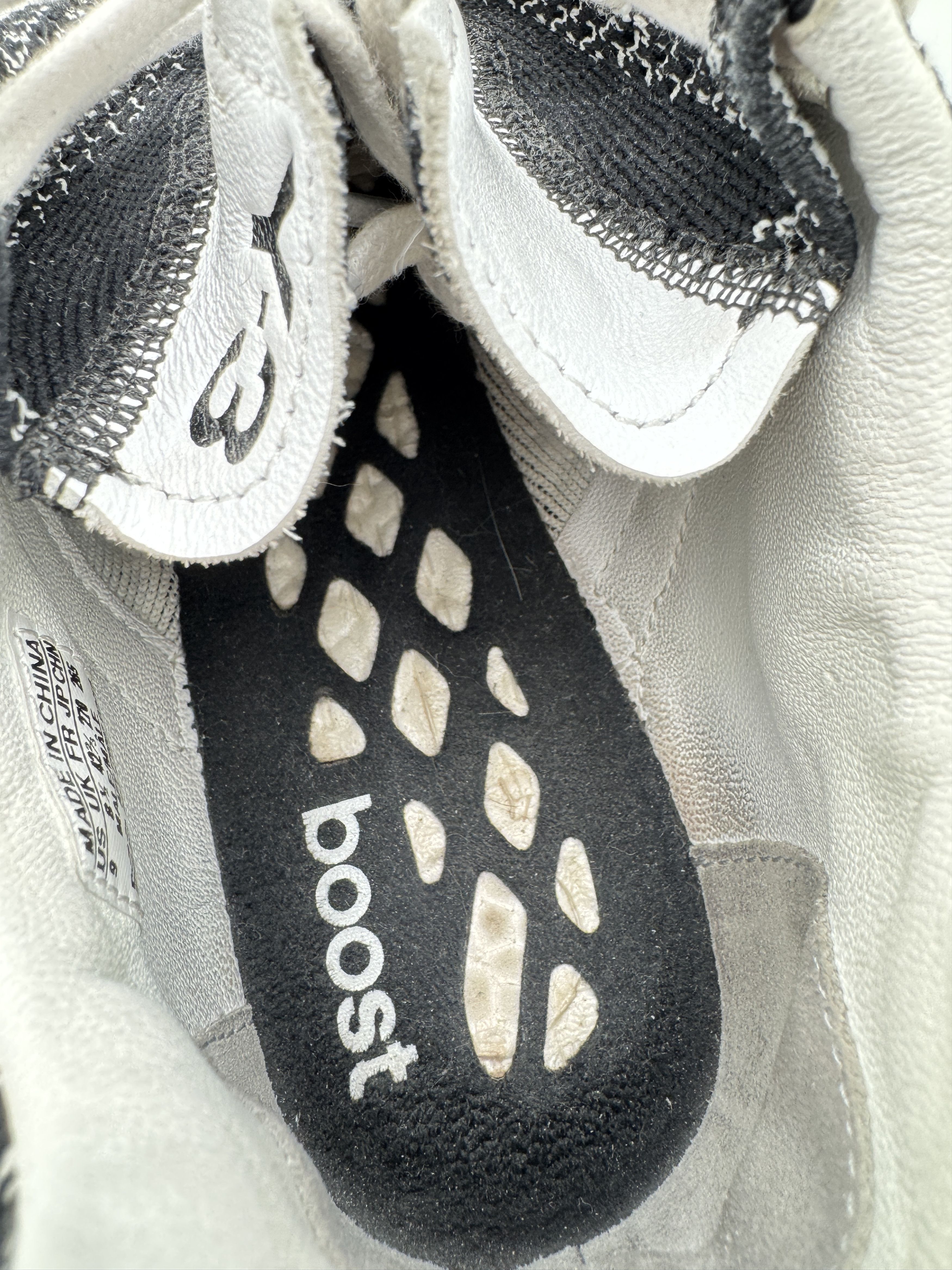 Adidas × Y-3 adidas Y-3 Pureboost ZG Knit Black White OG Size US 9 / EU 42 - 8 Thumbnail