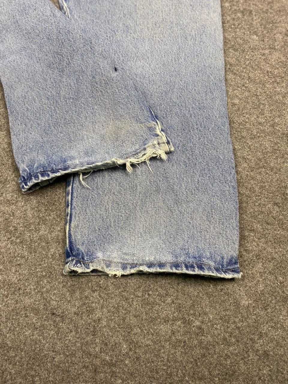 Wrangler vintage wrangler regular fit distressed denim Size US 42 / EU 58 - 8 Thumbnail