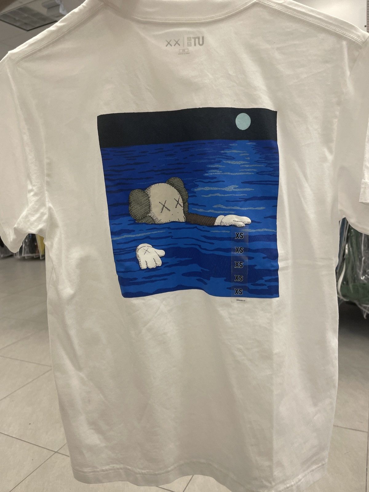 Kaws Kaws x Uniqlo T Shirt Size US XS / EU 42 / 0 - 2 Thumbnail