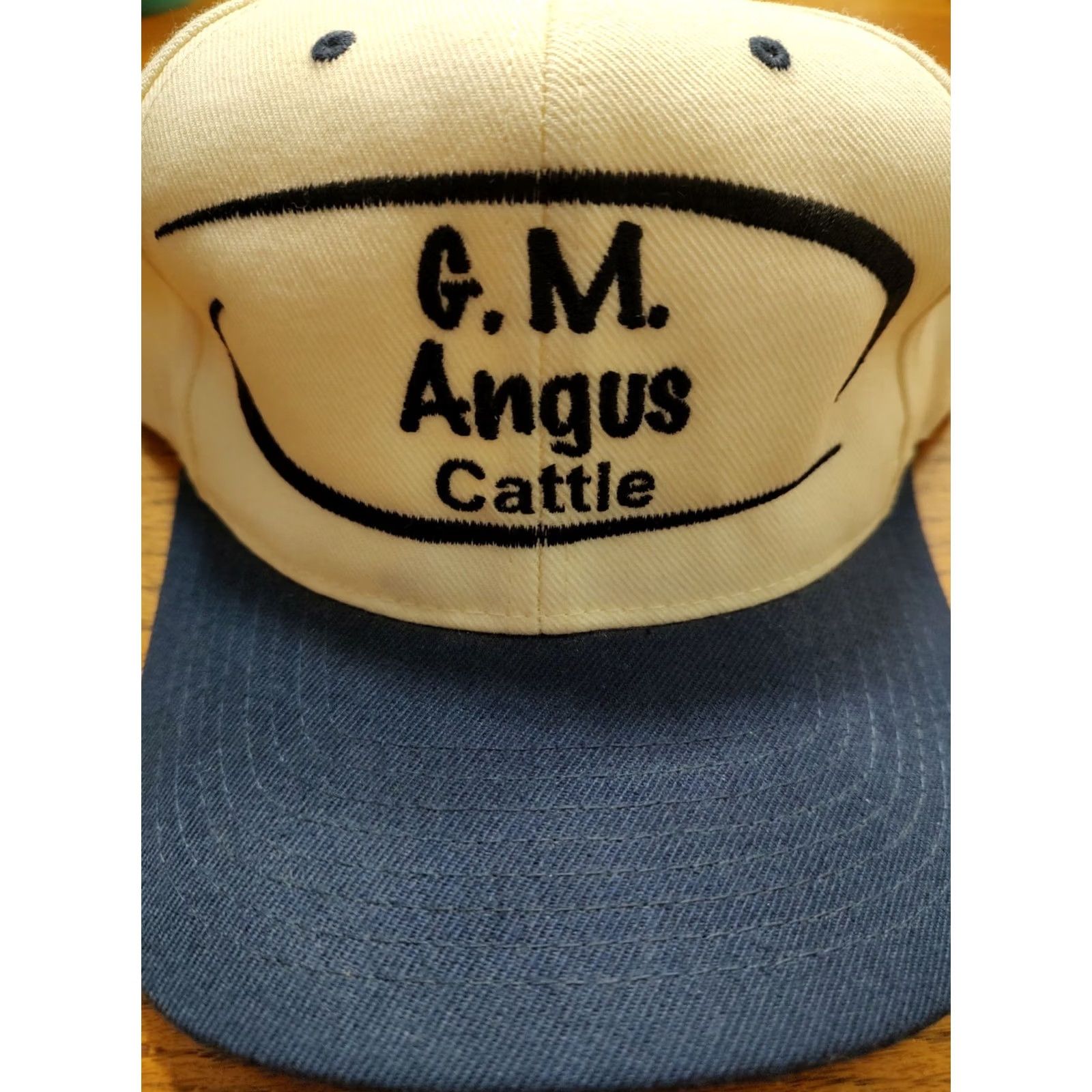 Vintage VINTAGE GM Angus Cattle Wool Blend Snapback Hat 1990s 2000s Ranch Yupoong Farmer Cap Beige Men One Size Adjustable Wool/Acrylic Canvas Hat Mens Size ONE SIZE - 2 Thumbnail