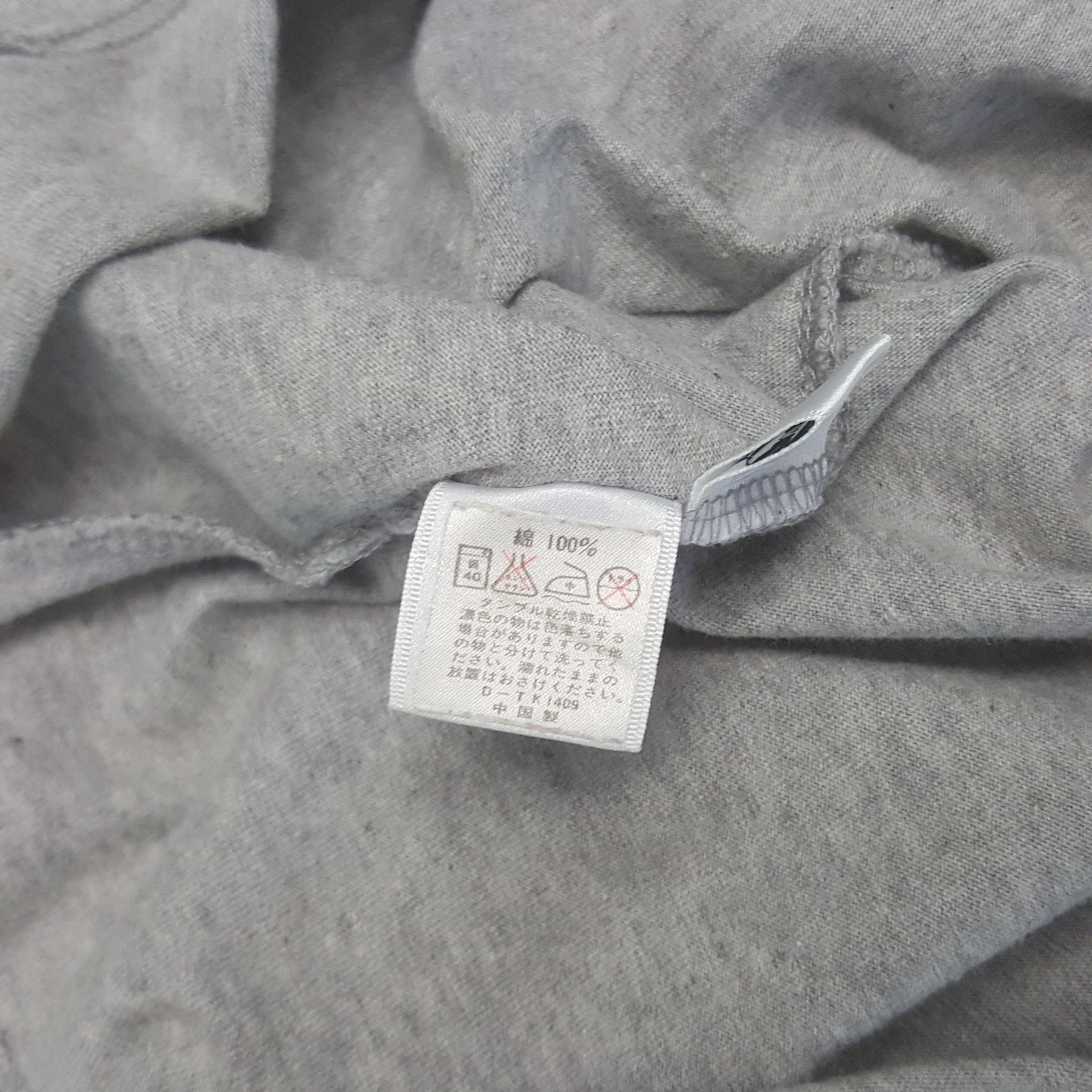 Yves Saint Laurent Vintage Yves Saint Laurent Designer Tshirt CC294N72 Size US L / EU 52-54 / 3 - 6 Thumbnail
