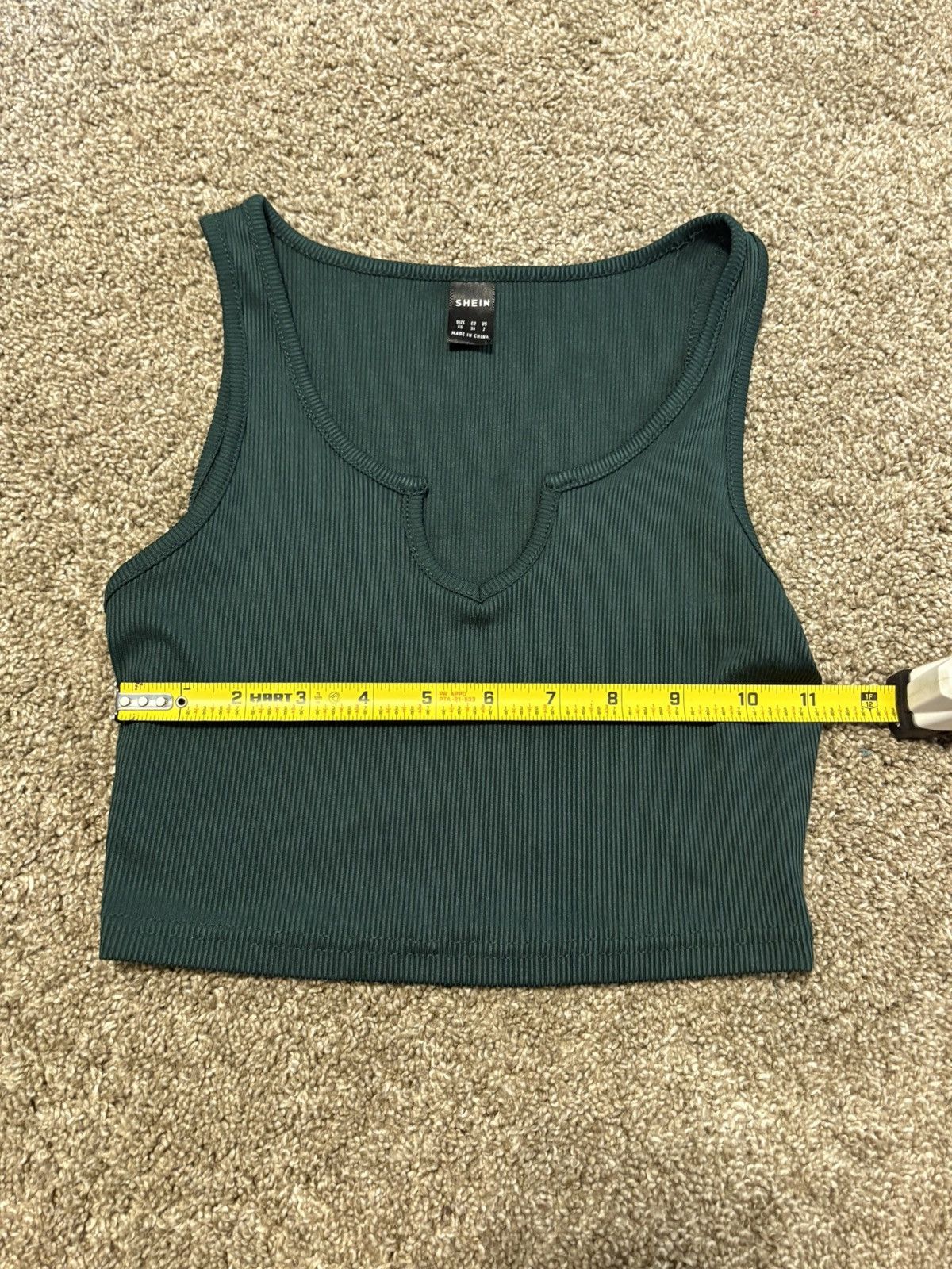 Shein (SHEIN) Green Scoop Neck Tank Top: Size XS Size XS / US 0-2 / IT 36-38 - 3 Thumbnail