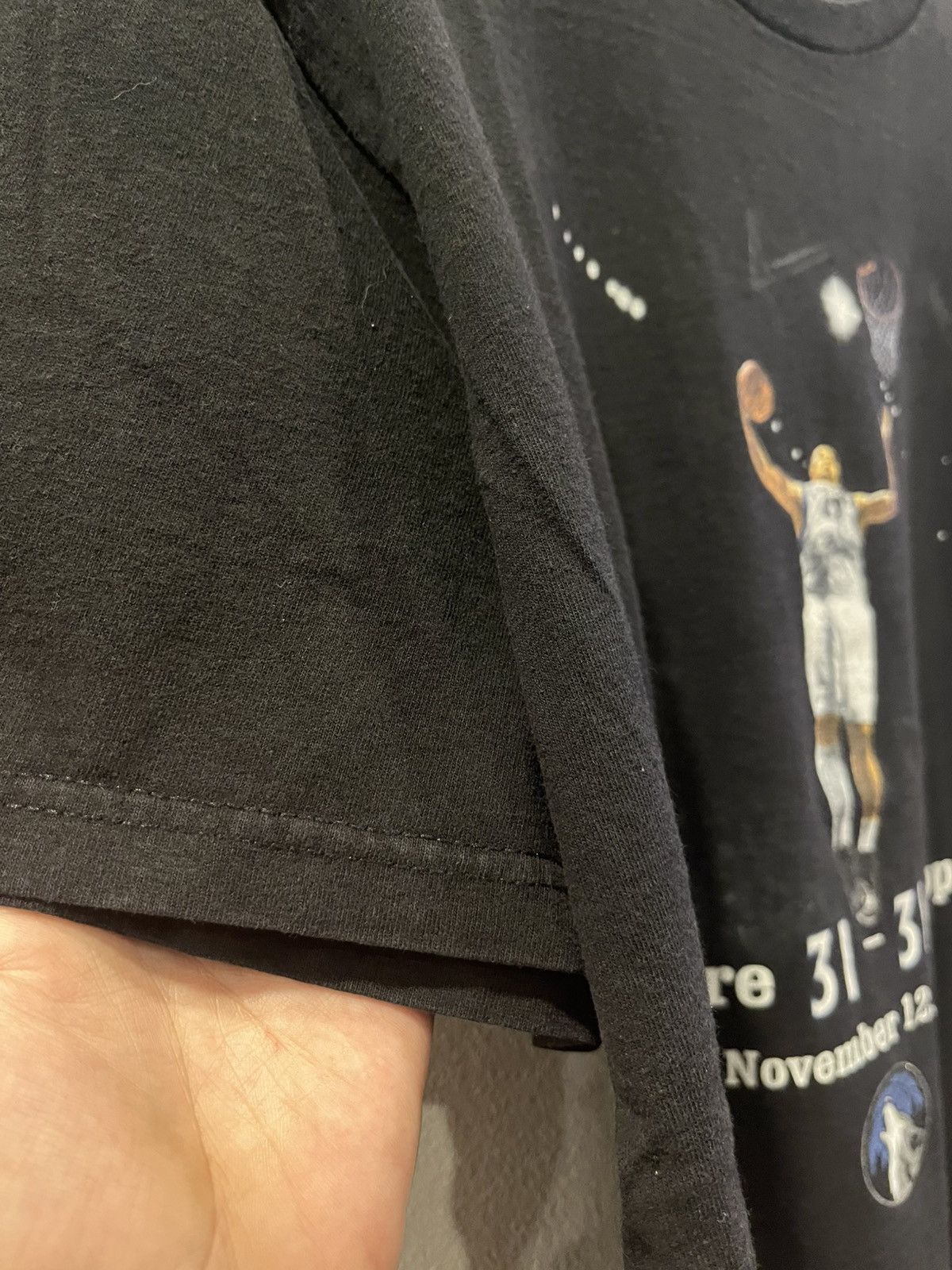 NBA Vintage Y2K NBA Minnesota Timberwolves Kevin Love T-Shirt Size US L / EU 52-54 / 3 - 4 Thumbnail