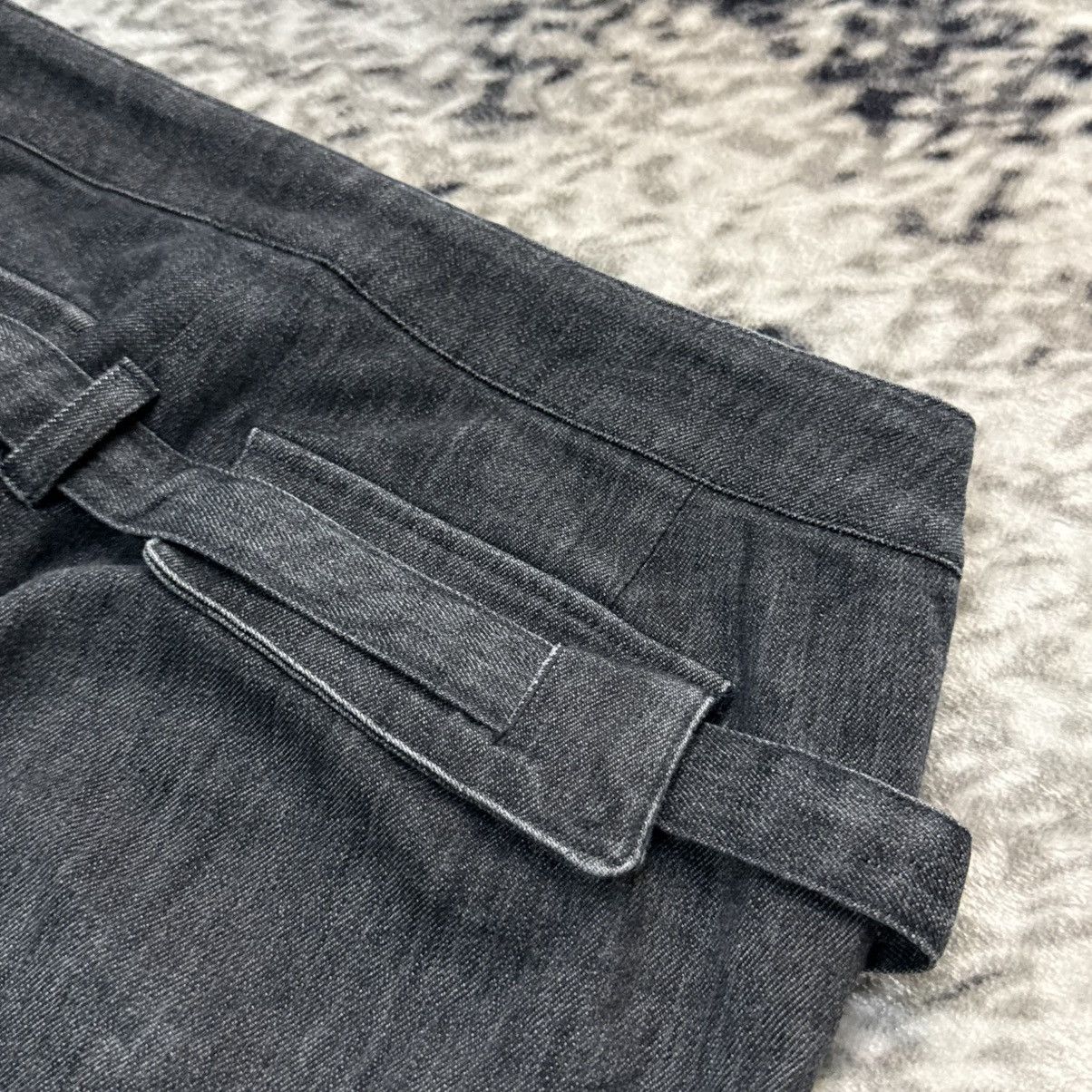 Japanese Brand Vintage Japanese Brand Wide Leg Buckle Back Jeans Size 28" / US 6 / IT 42 - 12 Thumbnail